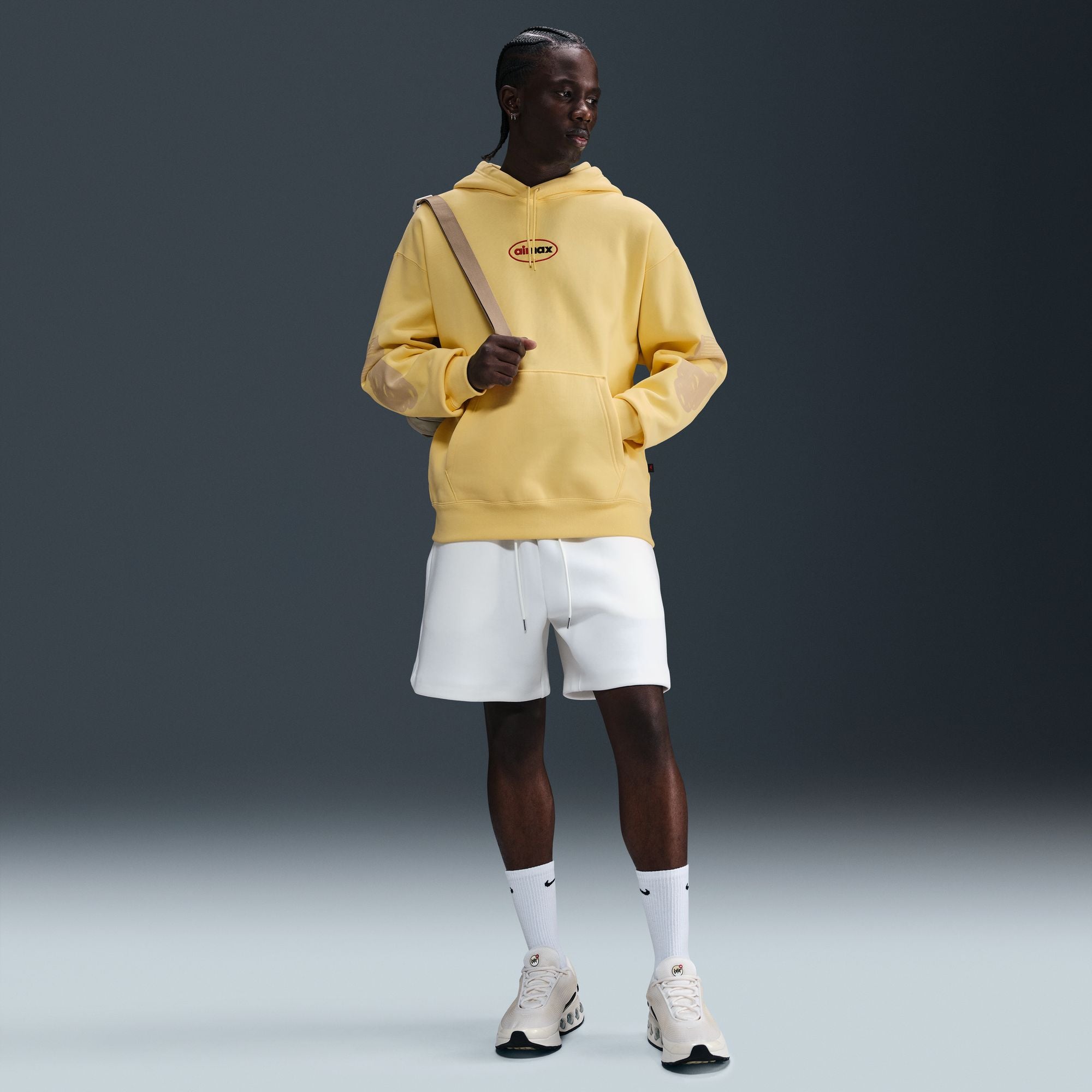 nike essential pullover fleece hoodie