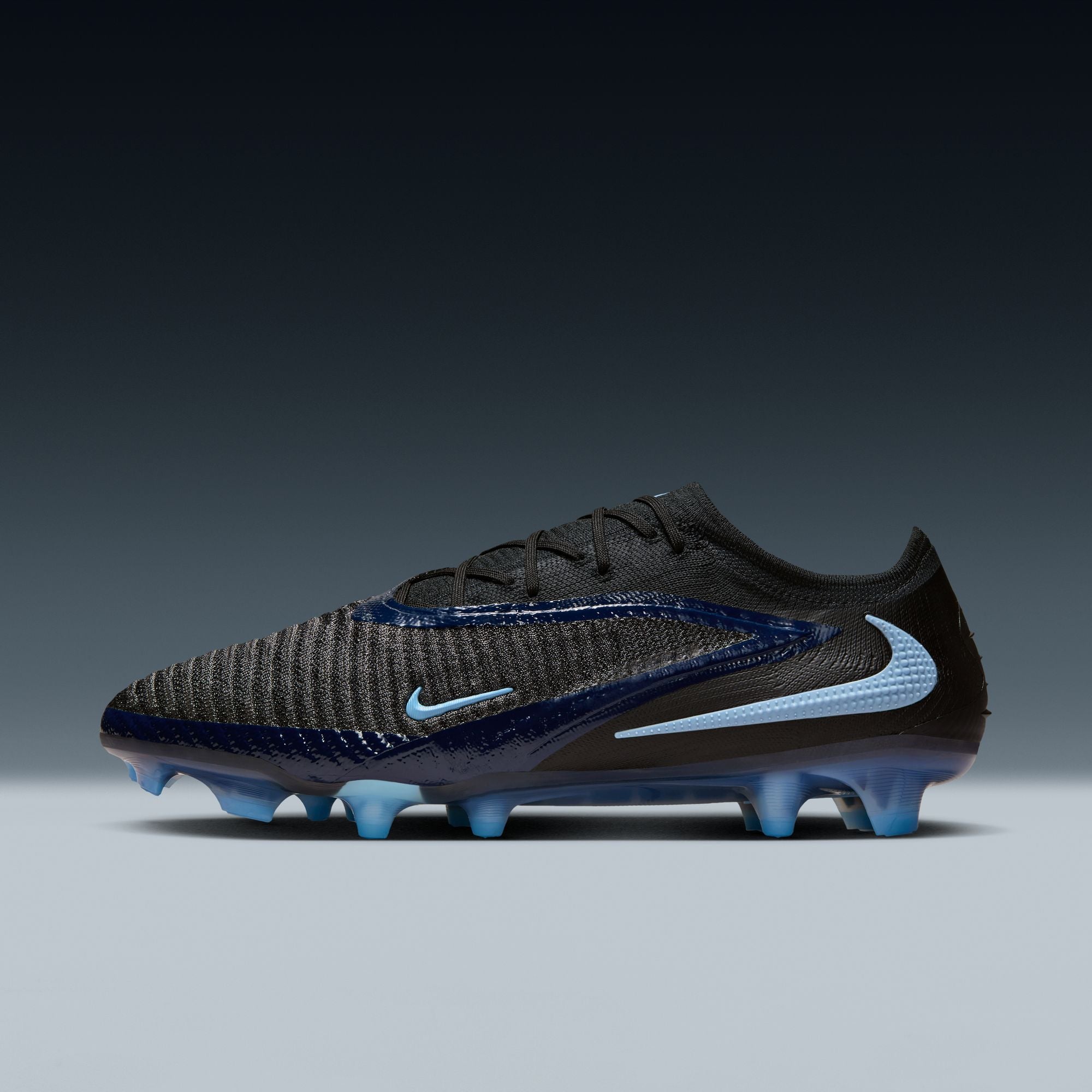 Nike Phantom 6 Low Elite Firm-Ground Soccer Cleats
