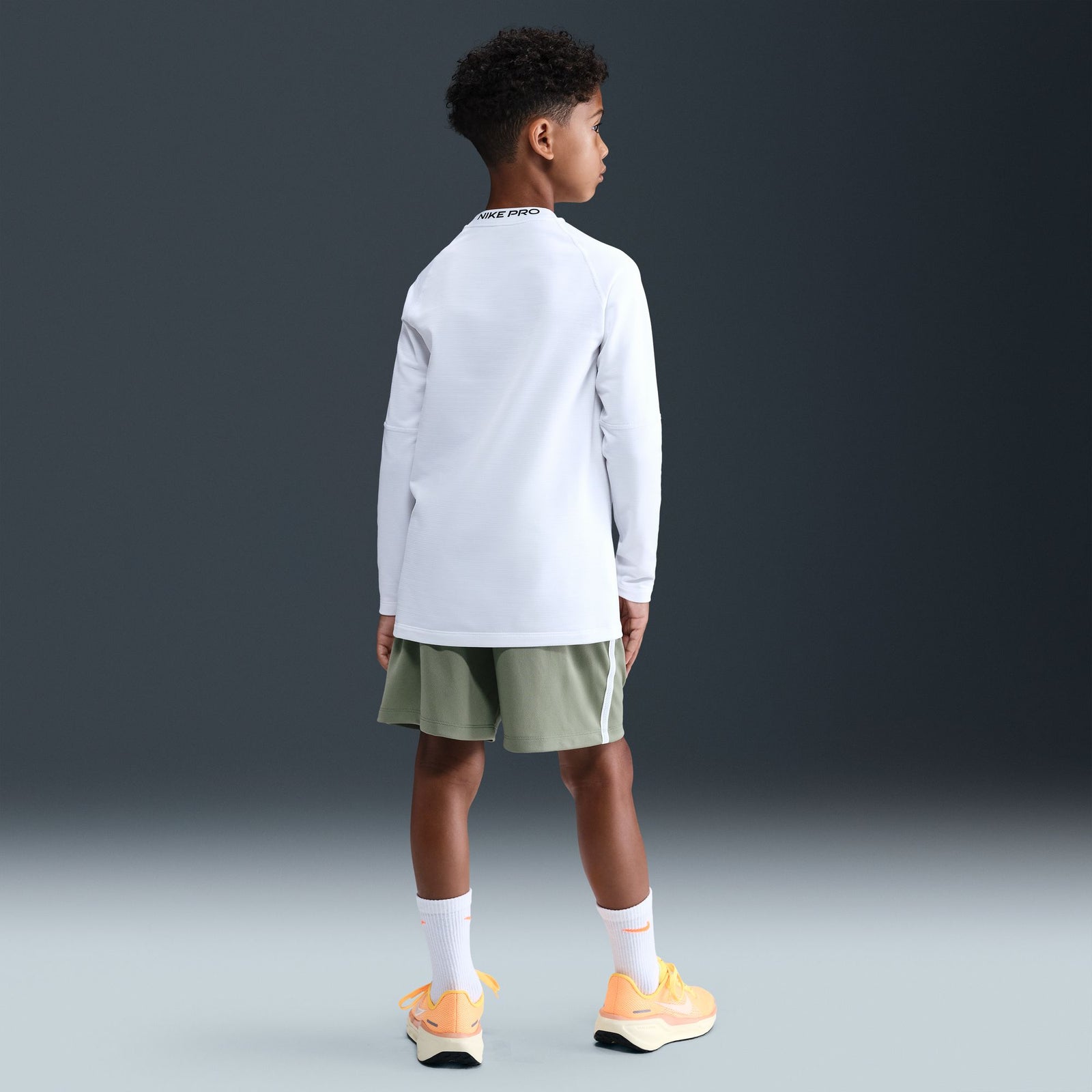 Nike Pro Big Kids' (Boys') Dri-FIT Long-Sleeve Crewneck Top