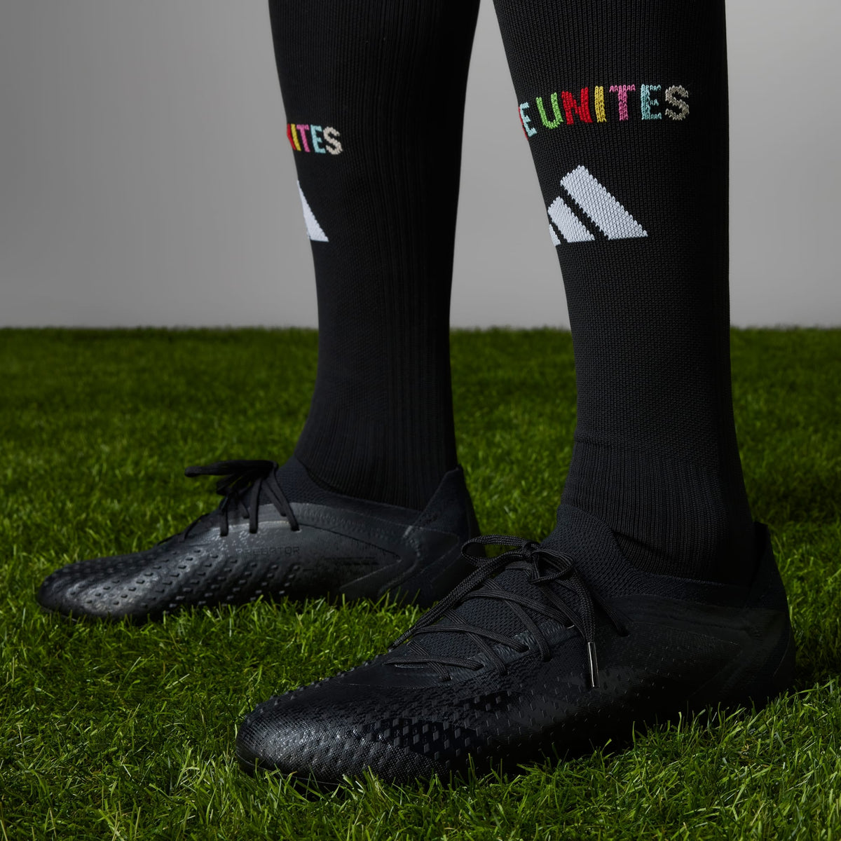 adidas PREDATOR ACCURACY.1 LOW FIRM GROUND SOCCER CLEATS