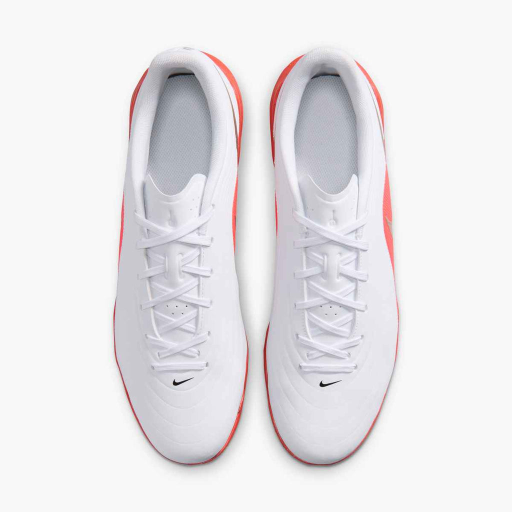 Nike Tiempo Maestro Club Indoor/Court Low-Top Soccer Shoes