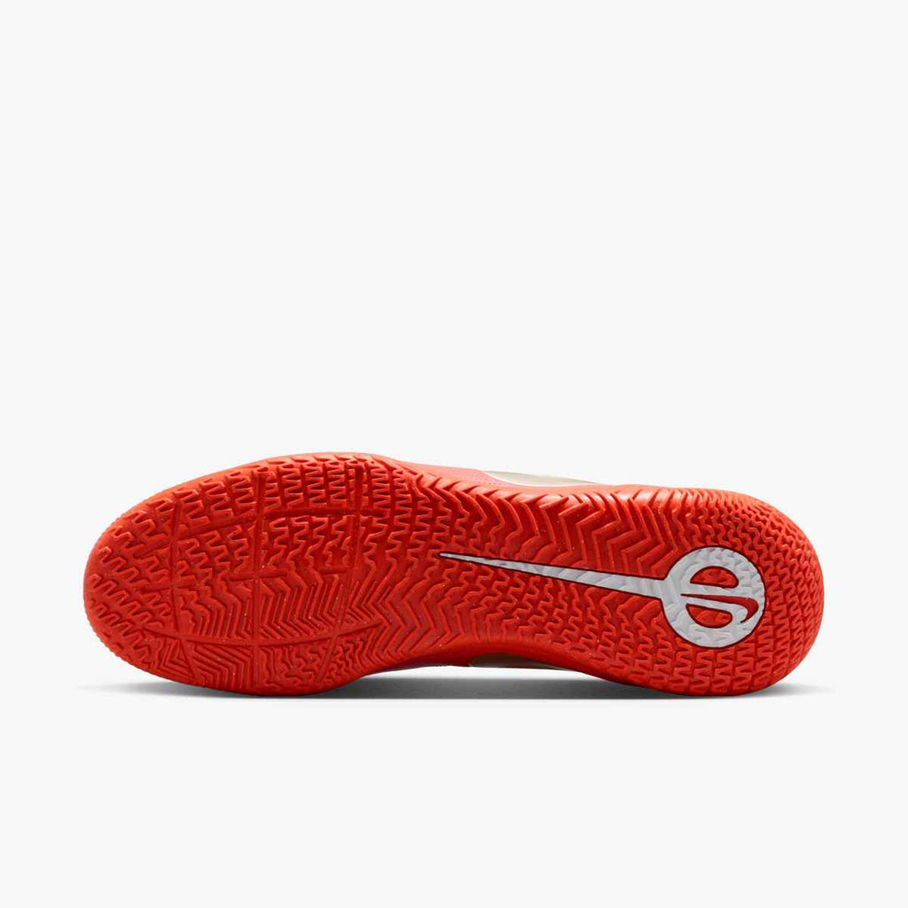 Nike Tiempo Maestro Club Indoor/Court Low-Top Soccer Shoes