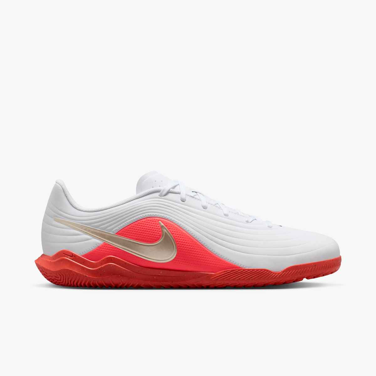 Nike Tiempo Maestro Club Indoor/Court Low-Top Soccer Shoes