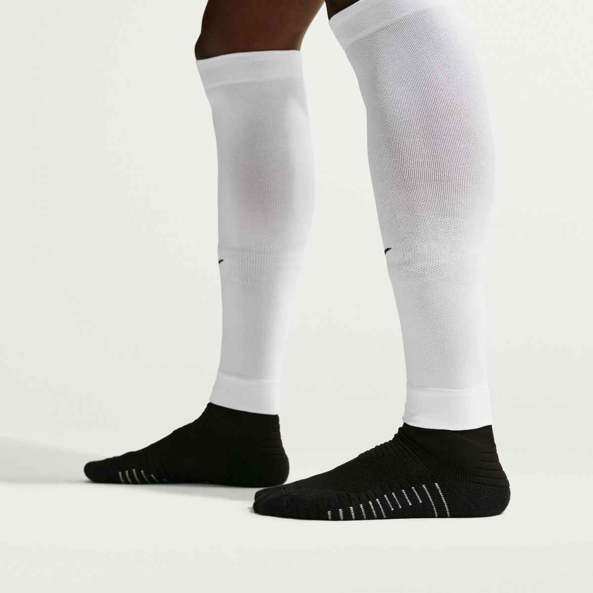 Nike VaporFast Soccer Leg-Sleeve WHITE(1 Pair)