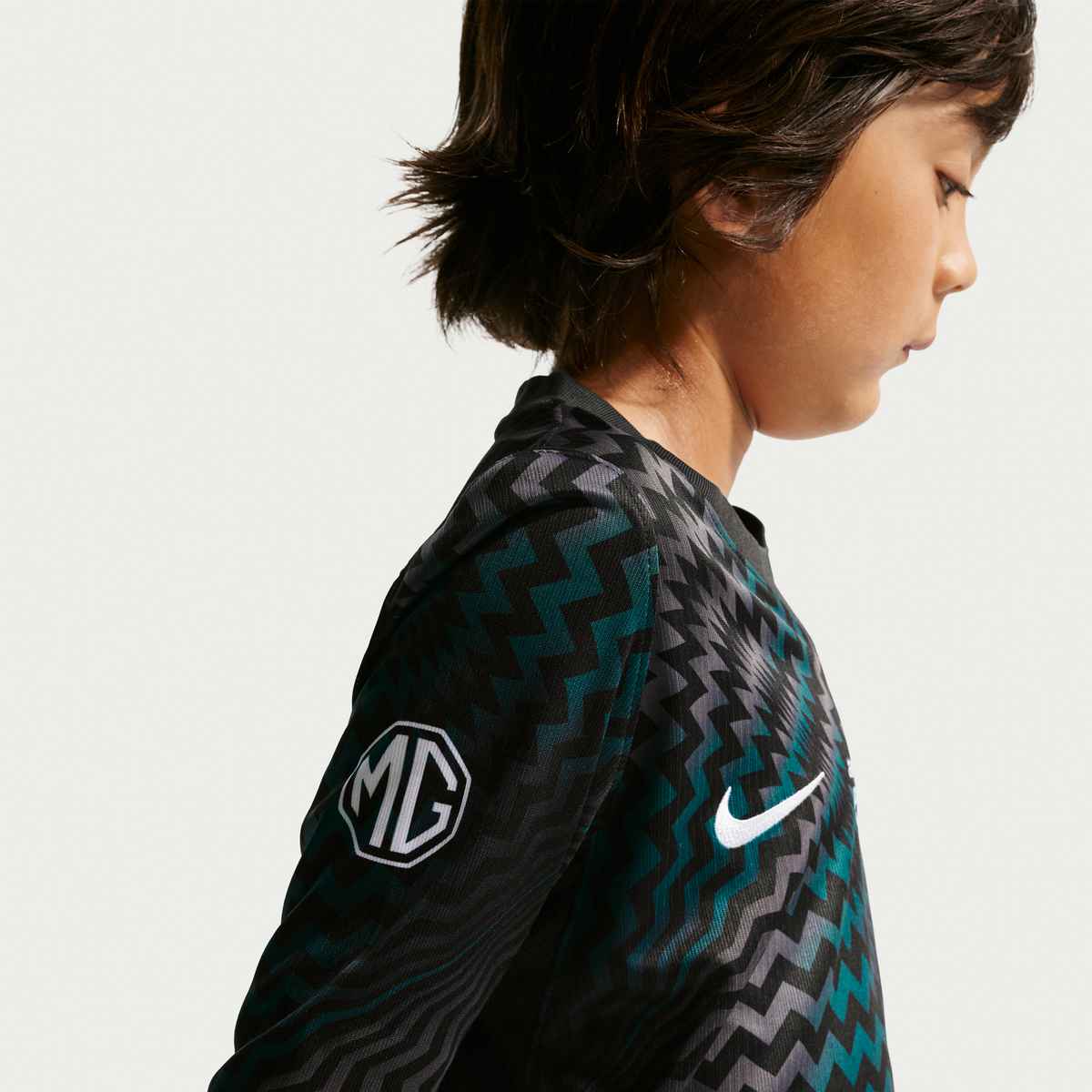 NIKE C.D. Guadalajara 26/27 Stadium Goalkeeper Big Kids' Nike Dri-FIT Soccer Replica Jersey