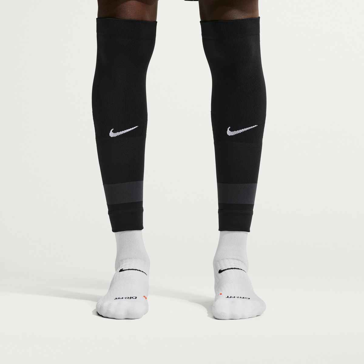 Nike VaporFast Soccer Leg-Sleeve BLACK(1 Pair)