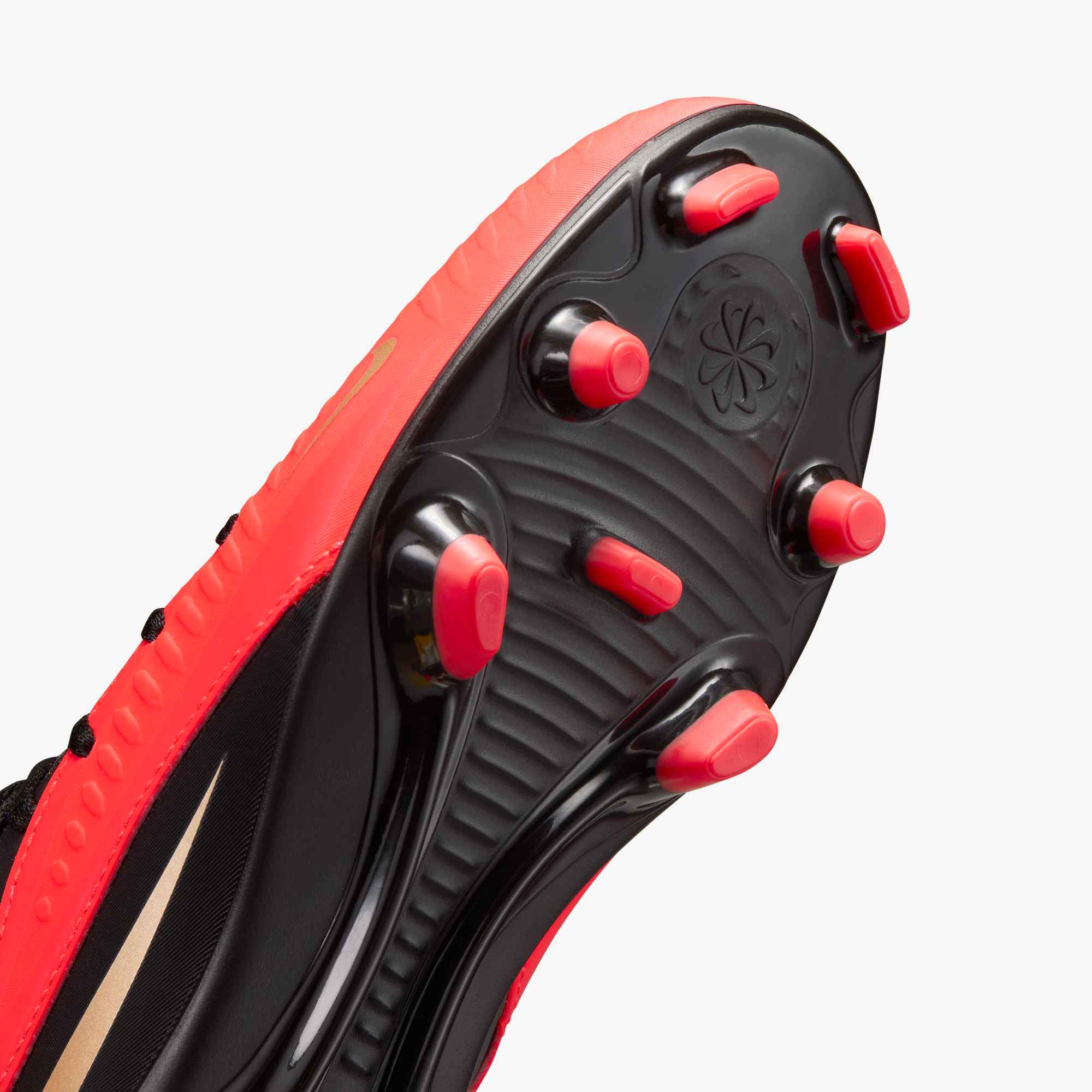 Nike Jr. Phantom 6 High Club Big Kids' Multi-Ground Soccer Cleats