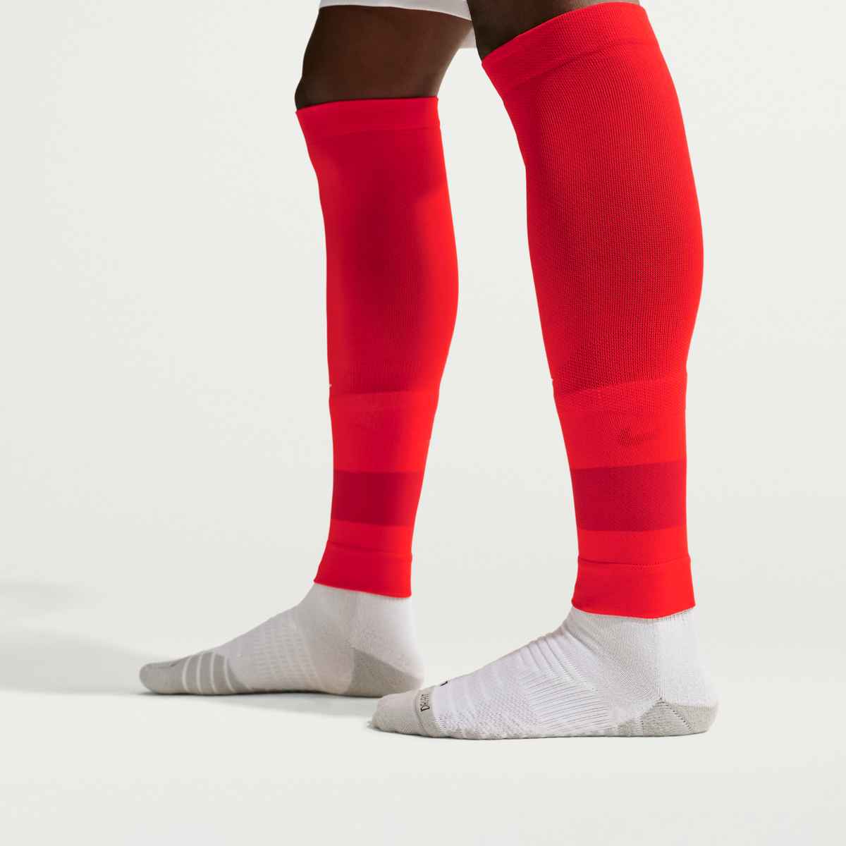 Nike VaporFast Soccer Leg-Sleeve UNIVERSITY RED(1 Pair)