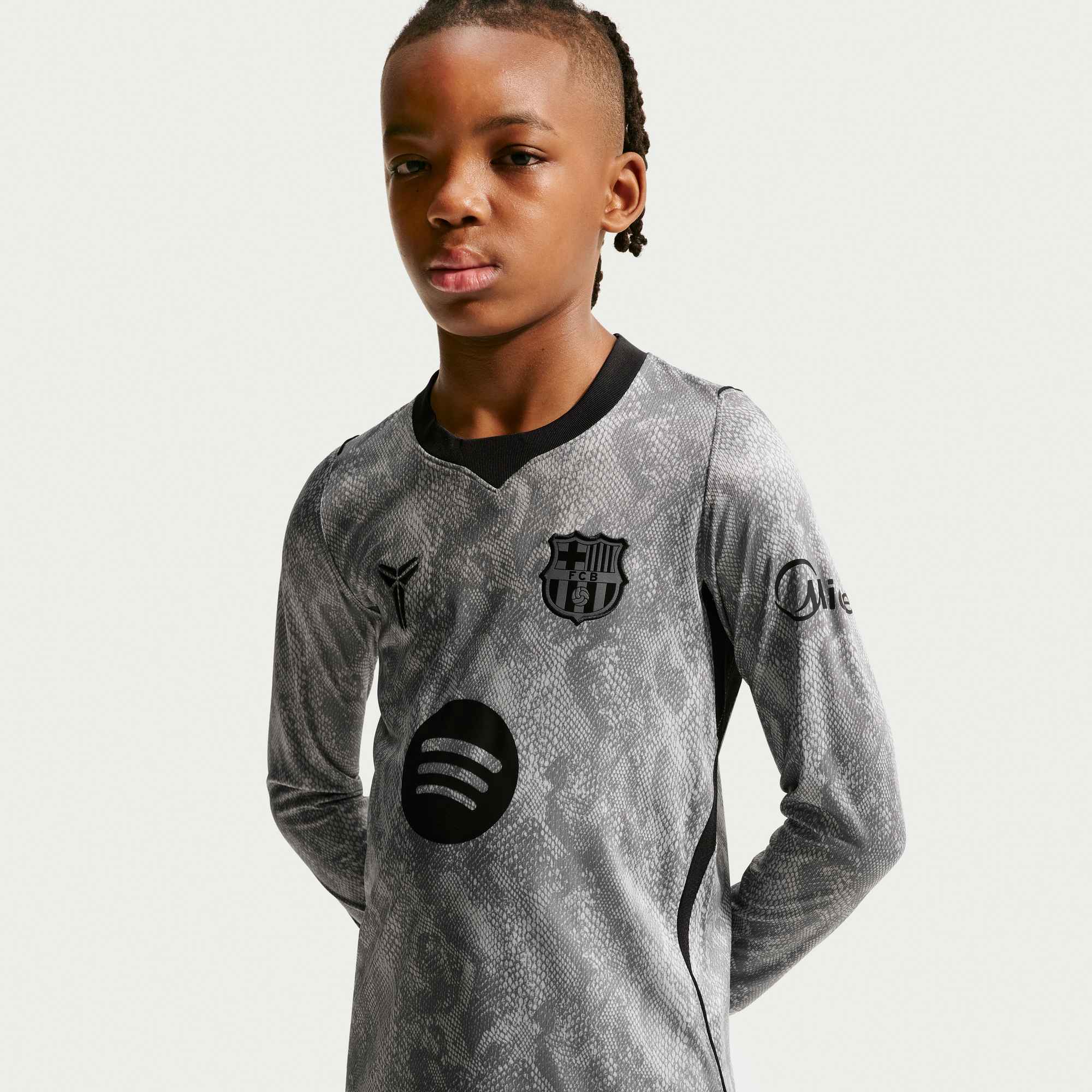 NIKE FC Barcelona 2026/27 Stadium Goalkeeper Away Big Kids' Kobe Dri-FIT Soccer Replica Jersey