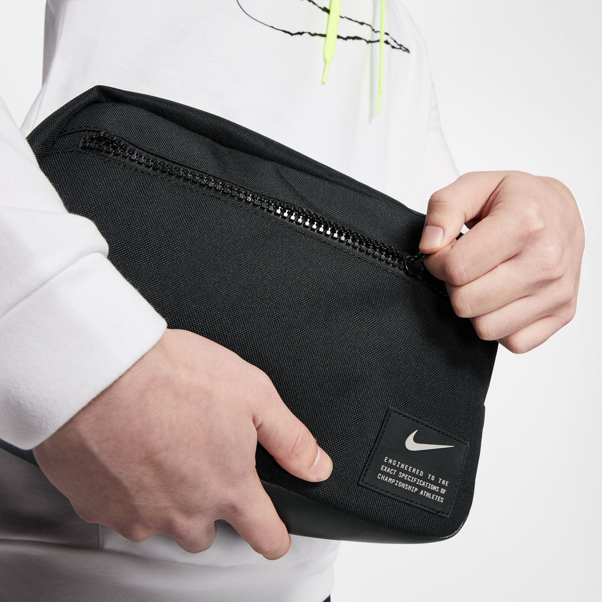 Nike Utility Shoe Tote