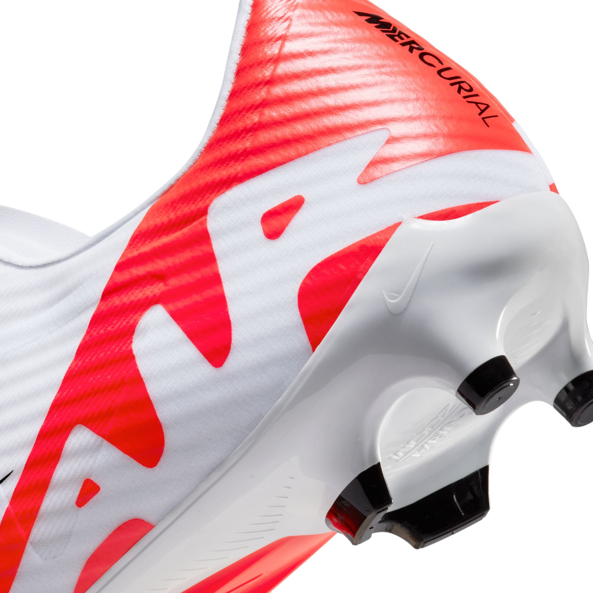Nike Mercurial Vapor 15 Academy Multi-Ground Soccer Cleats