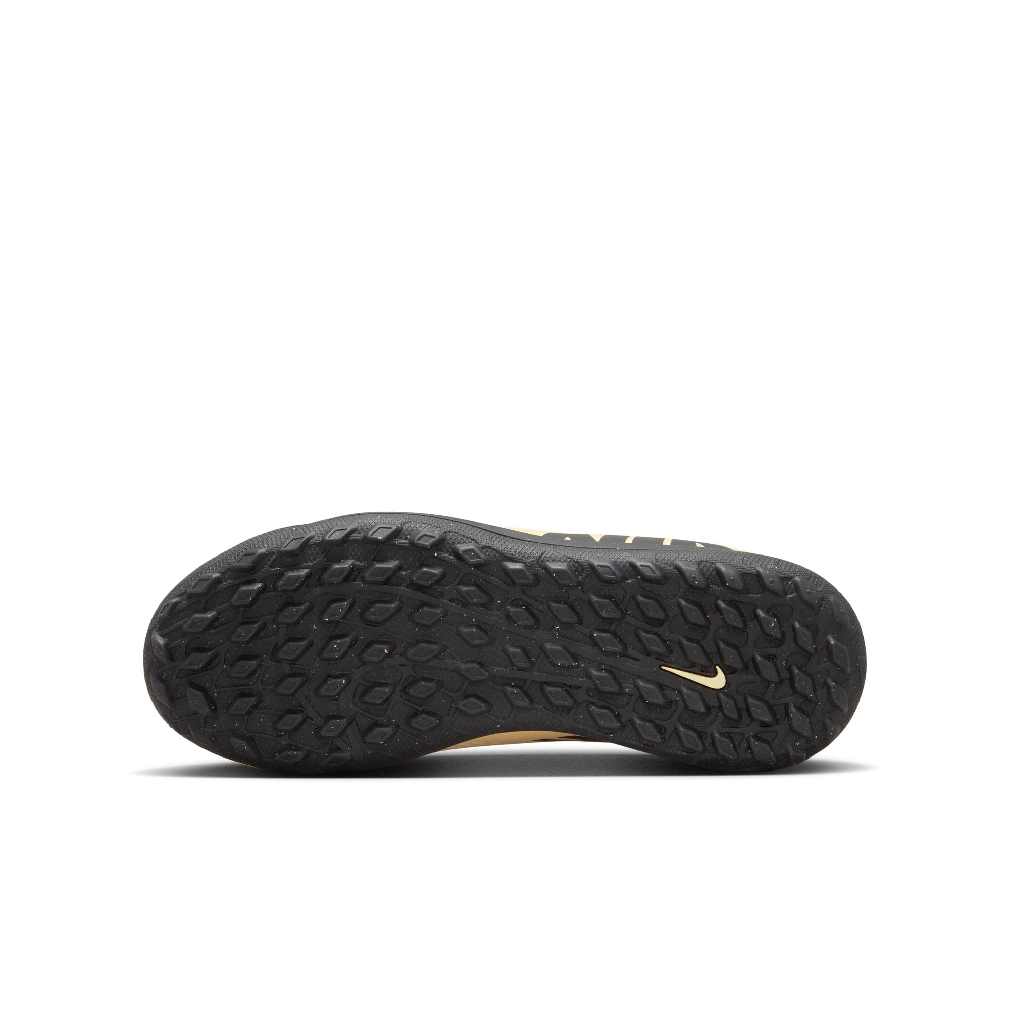 Nike Jr. Mercurial Vapor 15 Club Little/Big Kids' Turf Low-Top Soccer Shoes