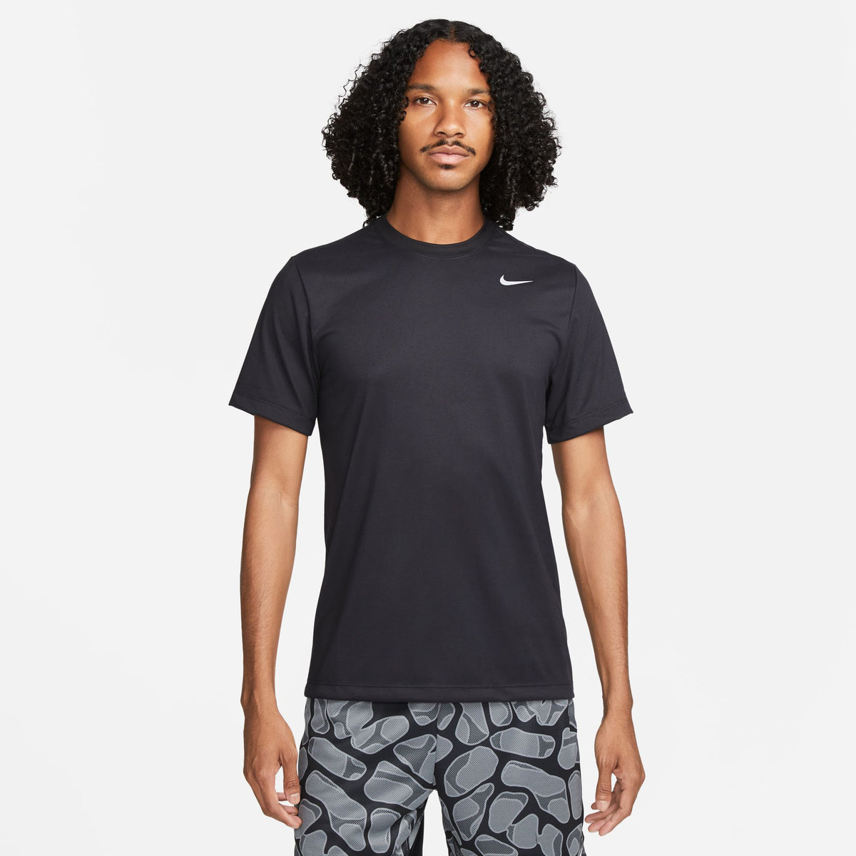 Nike Dri-FIT Legend Men&#39;s Fitness T-Shirt