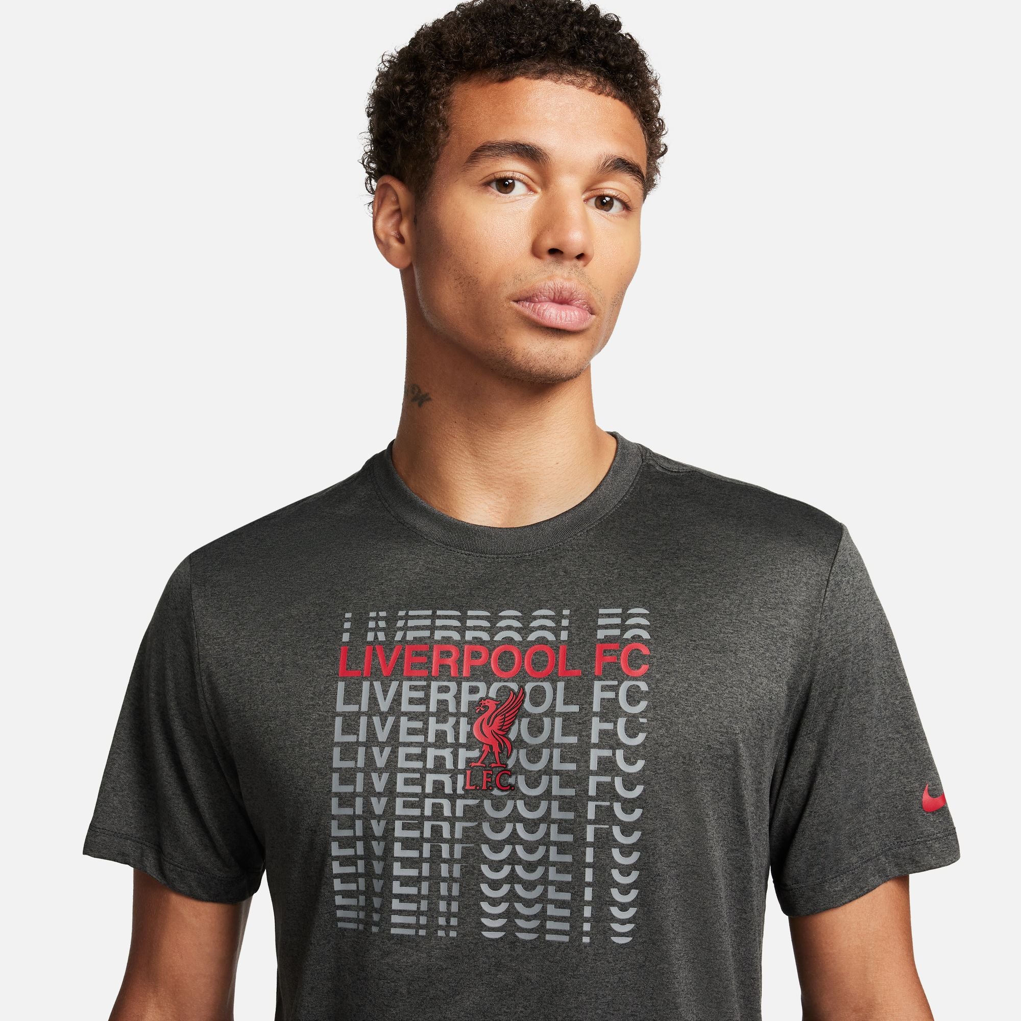 Nike Liverpool FC プラクティス Tシャツ NIKE Nike Liverpool FC Men's Soccer T-Shirt