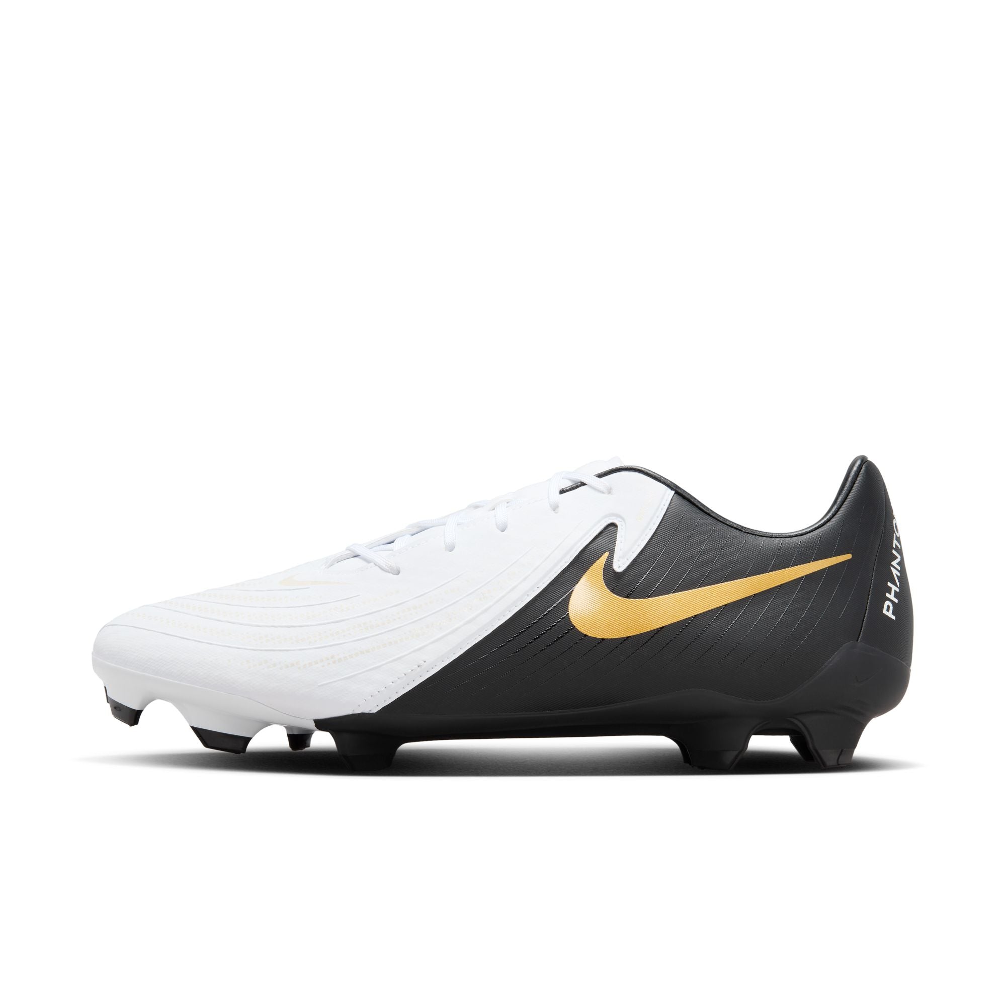 Soccer cleats low top top