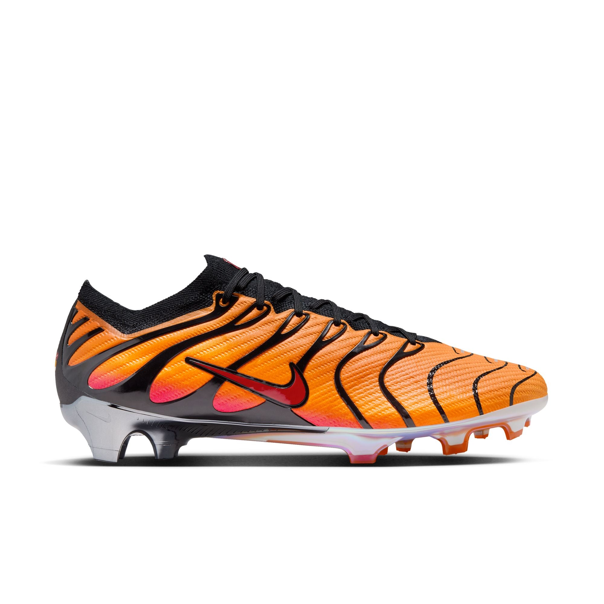 Nike Mercurial Vapor 15 x Air Max Plus FG Low-Top Soccer Cleats