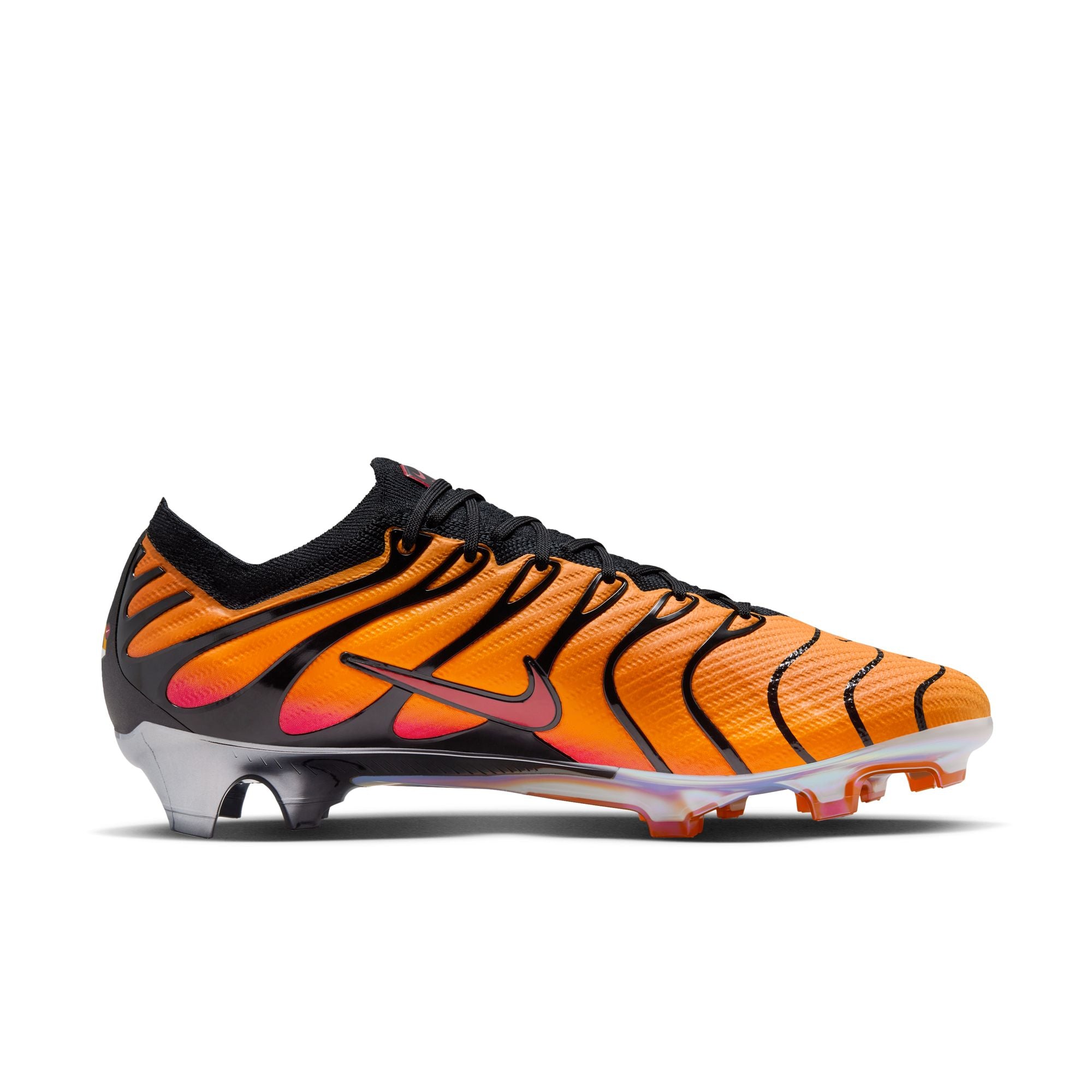 Nike Mercurial Vapor 15 x Air Max Plus FG Low-Top Soccer Cleats