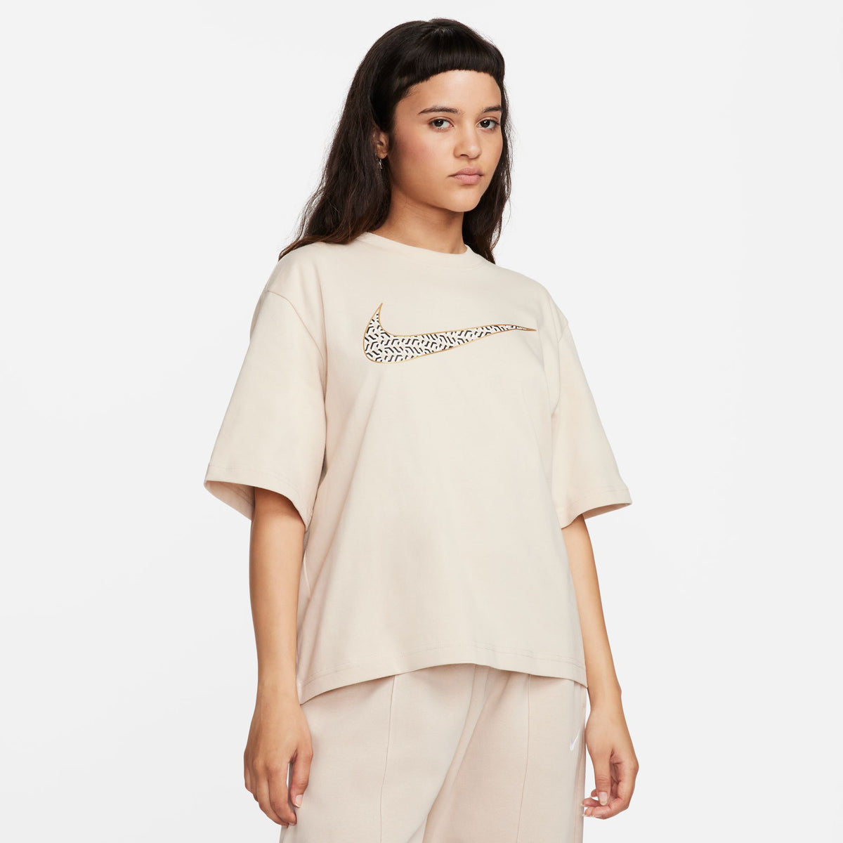 Nike Sportswear x Nike United Women&#39;s Boxy T-Shirt