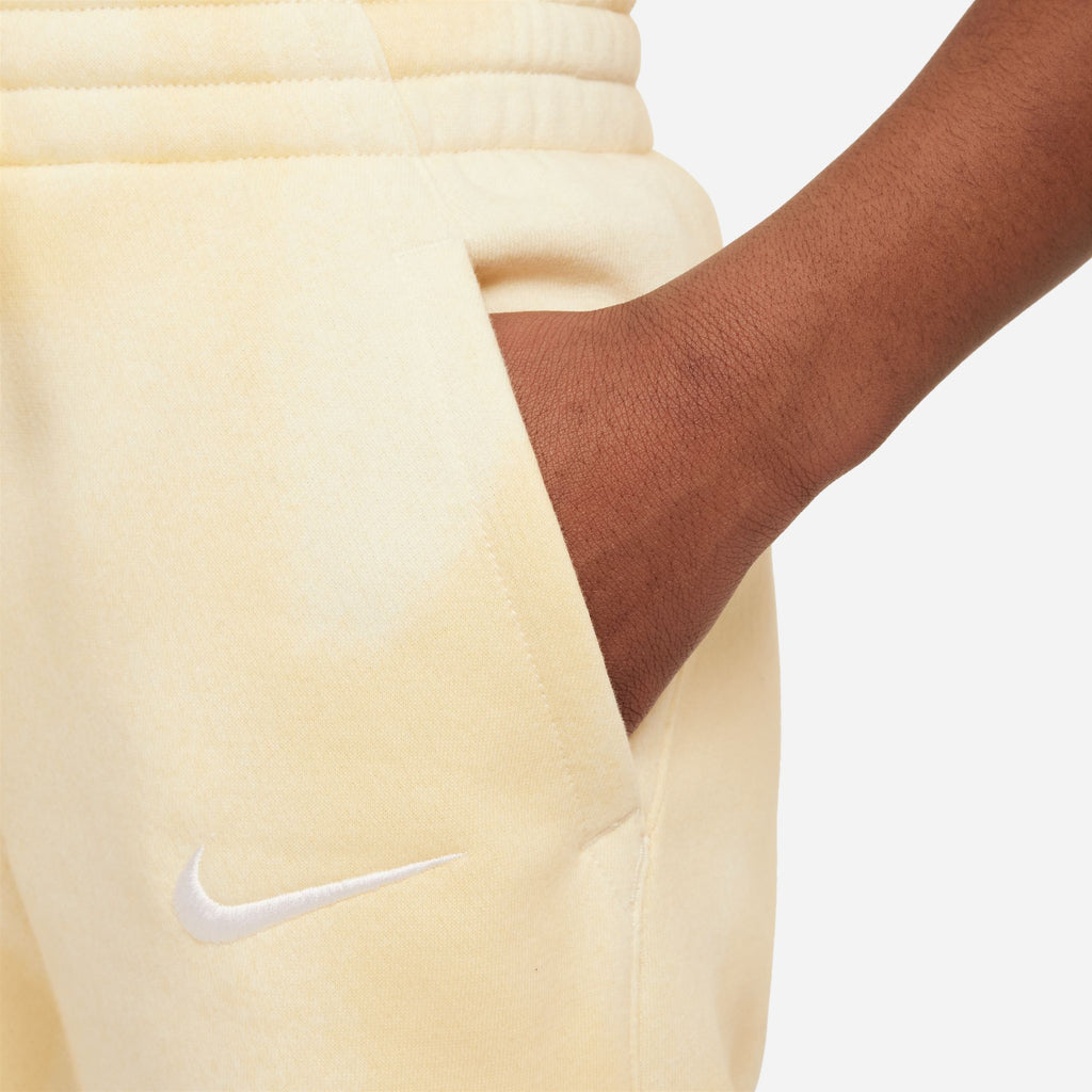 Nike USMNT Club Big Kids' (Boys') Soccer Joggers - FJ7380-113-NIKE by Nike | Available at Niky's Sports