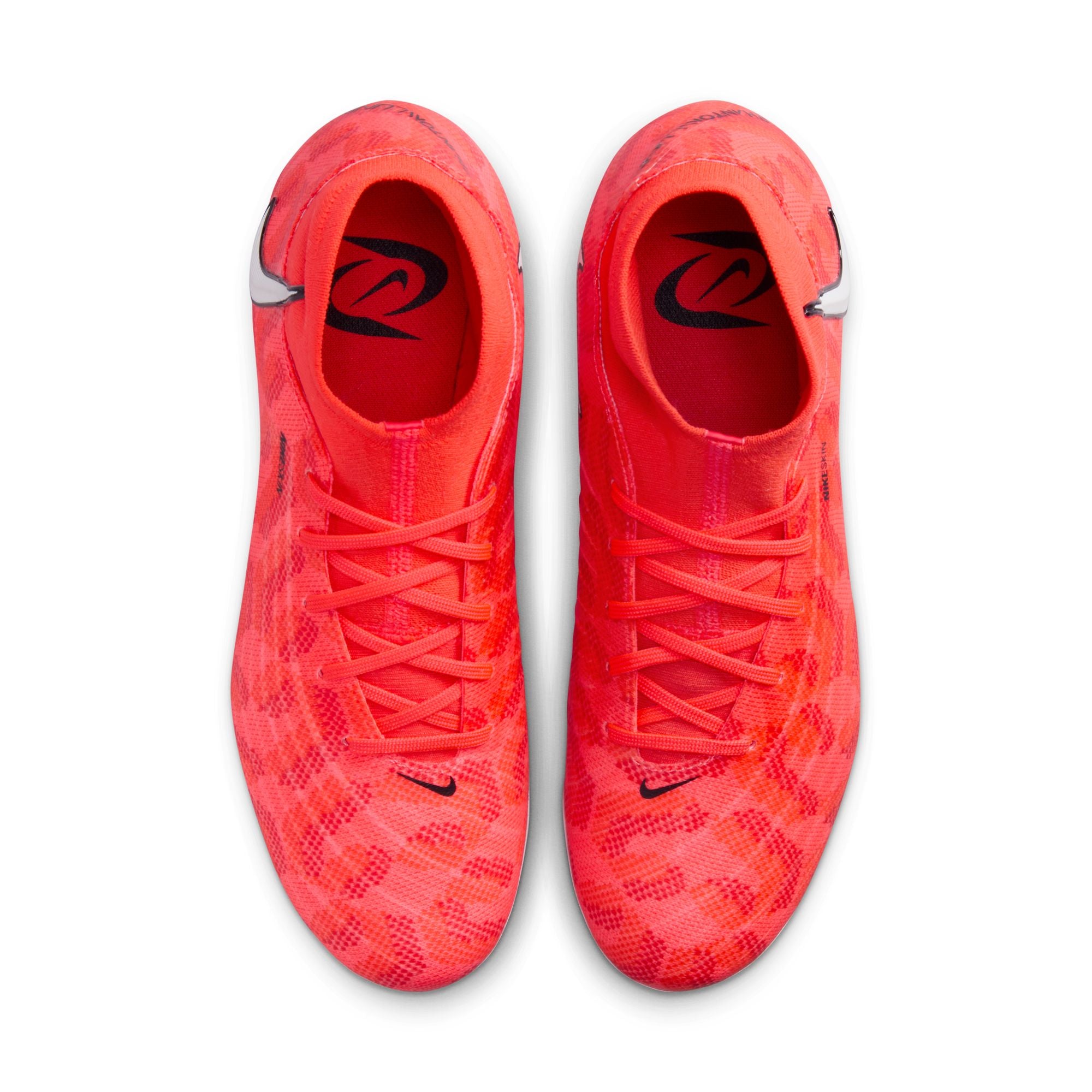 Nike Phantom Luna Firm-Ground Women's Soccer Cleats