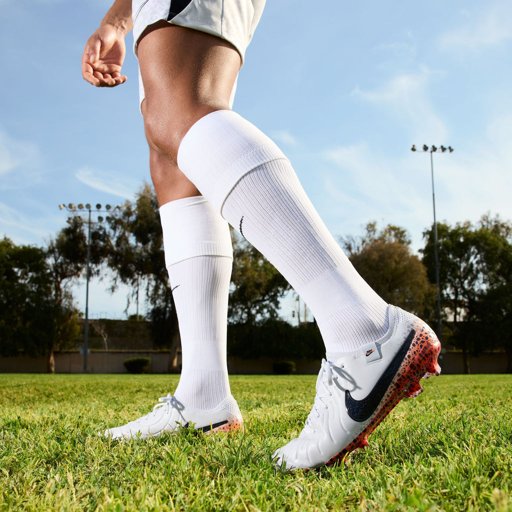 Nike Tiempo Legend 10 Elite Electric FG Low-Top Soccer Cleats