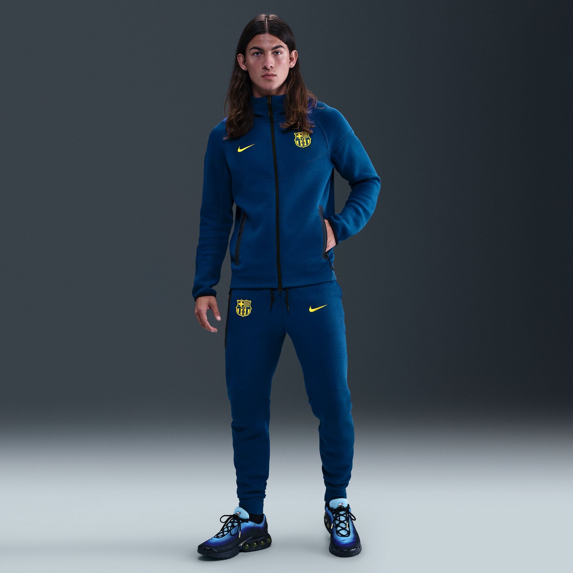 Nike FC Barcelona Tech Windrunner Fourth Men's Soccer Fleece Full-Zip