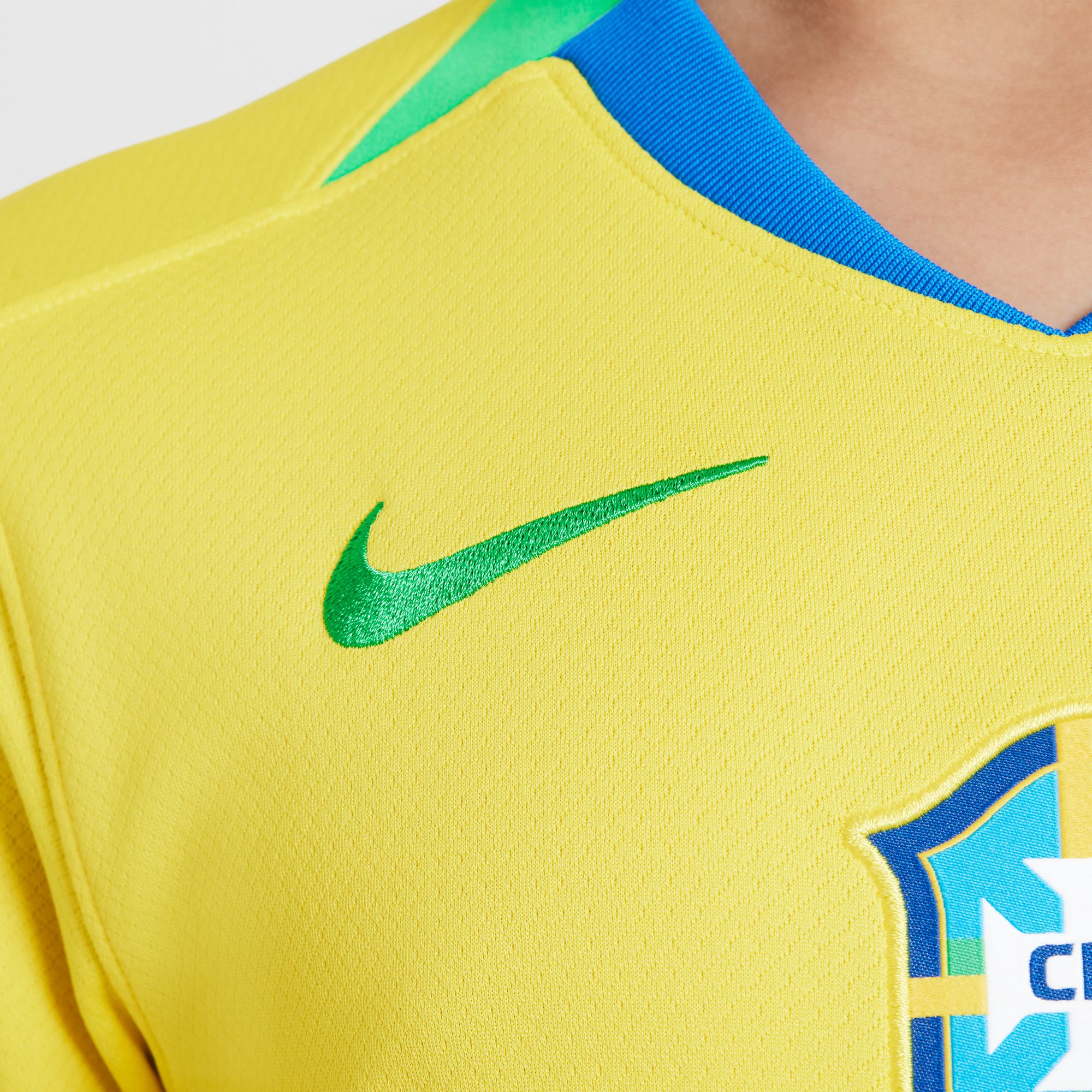 Nike Brazil 2025 Stadium Home (Women's Team) Big Kids' Dri-FIT Soccer Replica Jersey