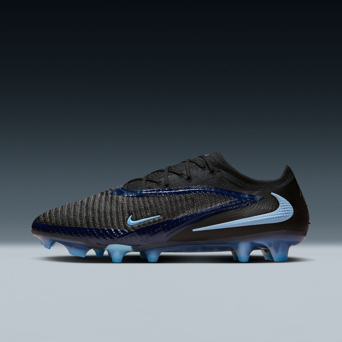 Nike Phantom 6 Low Elite Firm-Ground Soccer Cleats