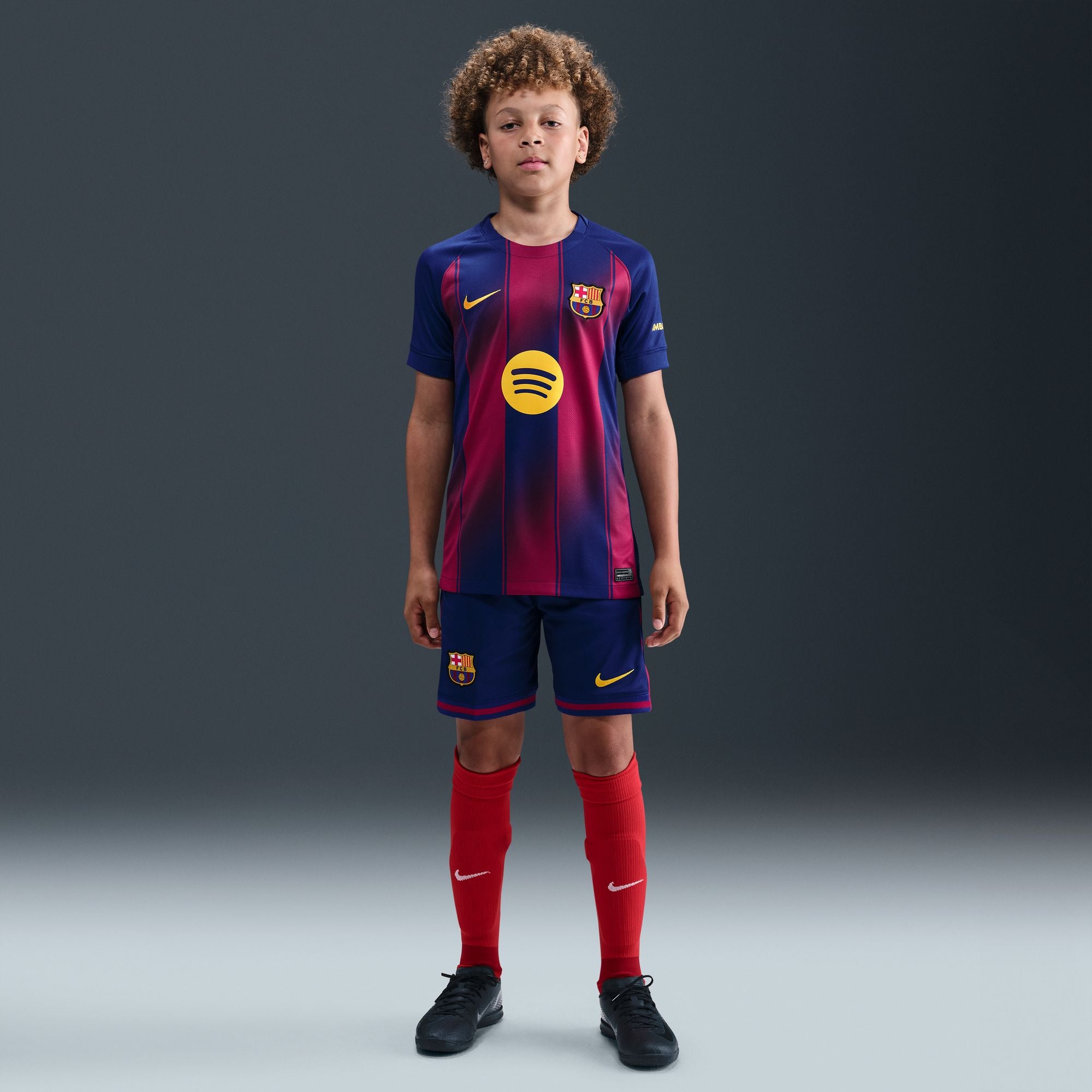 Nike FC Barcelona 2025/26 Stadium Home Big Kids' Dri-FIT Soccer Replic