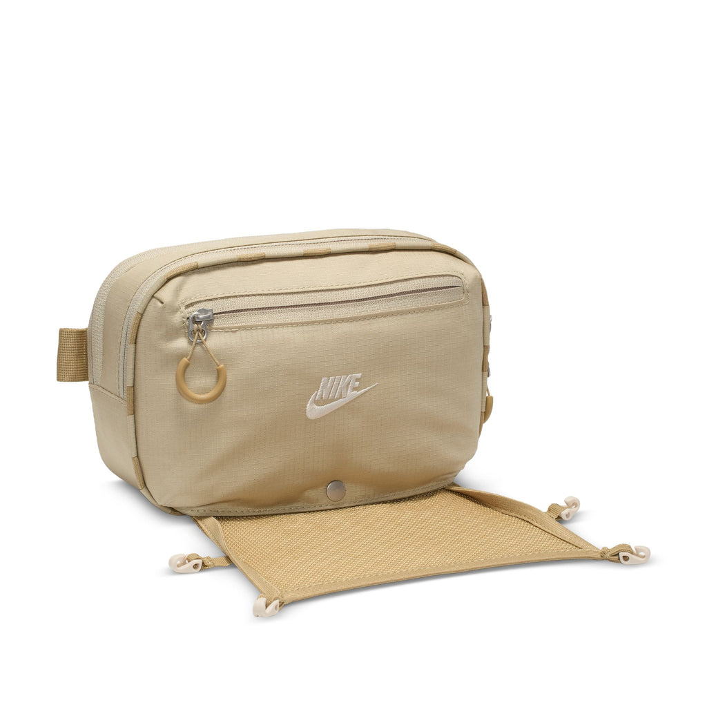 Nike Hayward Patrol Crossbody Bag (4L)