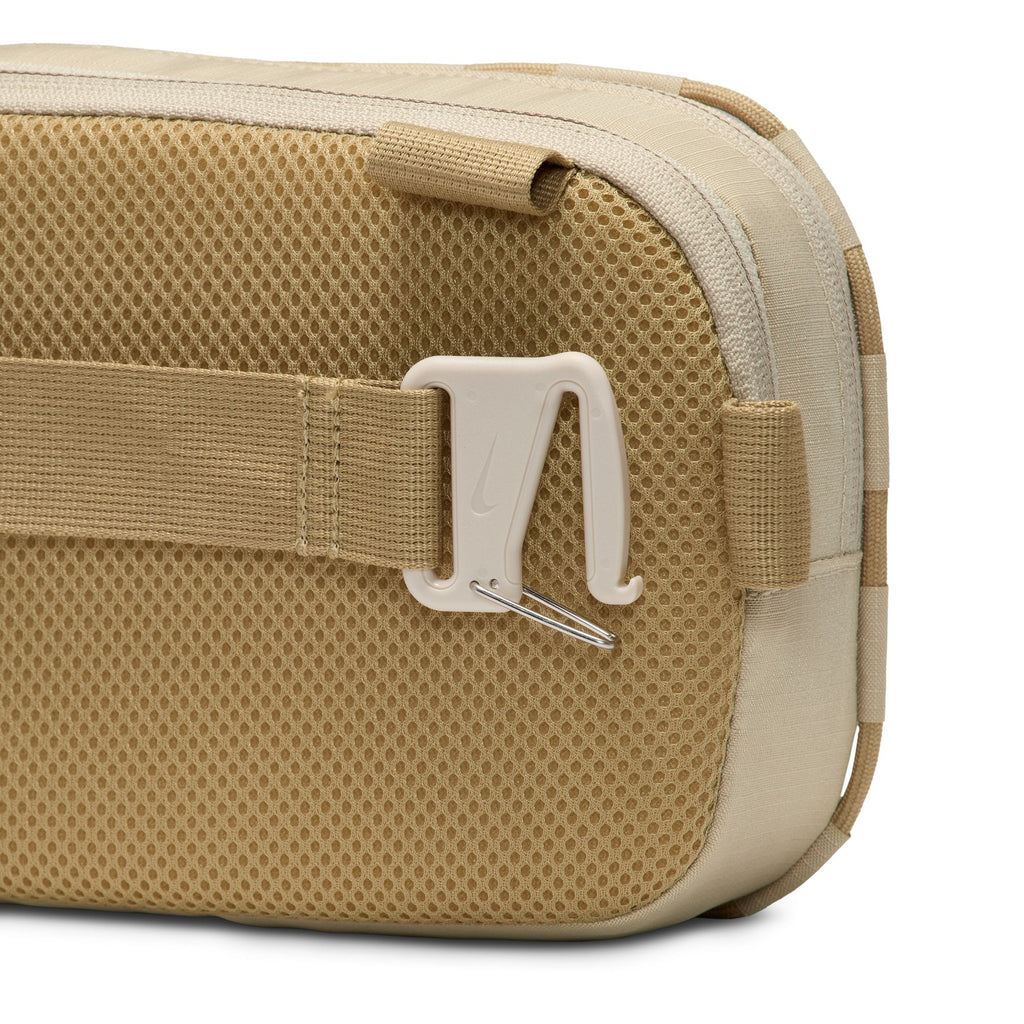 Nike Hayward Patrol Crossbody Bag (4L)
