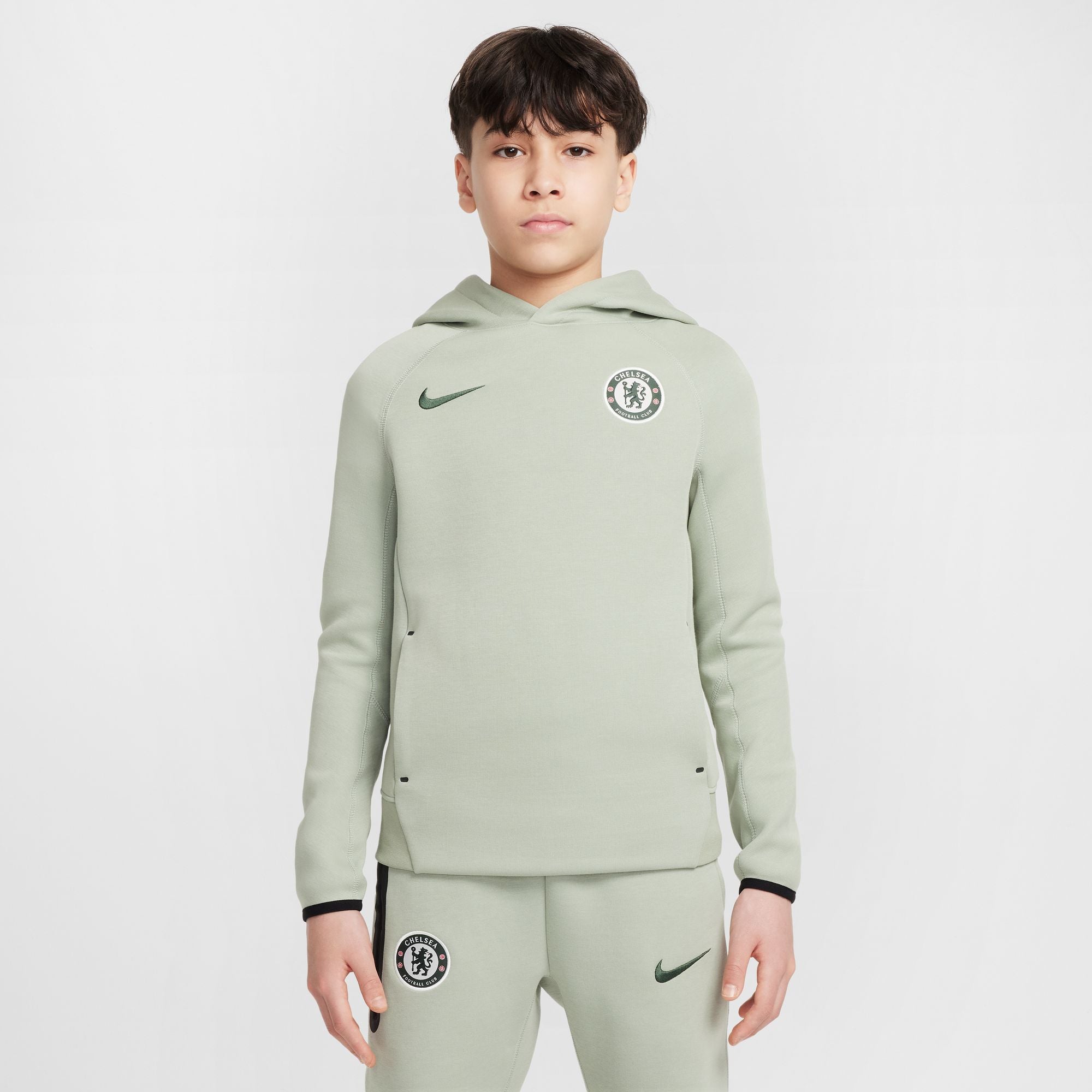 Nike Chelsea FC スウェットトップ 21 Nike Chelsea FC Tech Big Kids' (Boys') Soccer Fleece Pullover