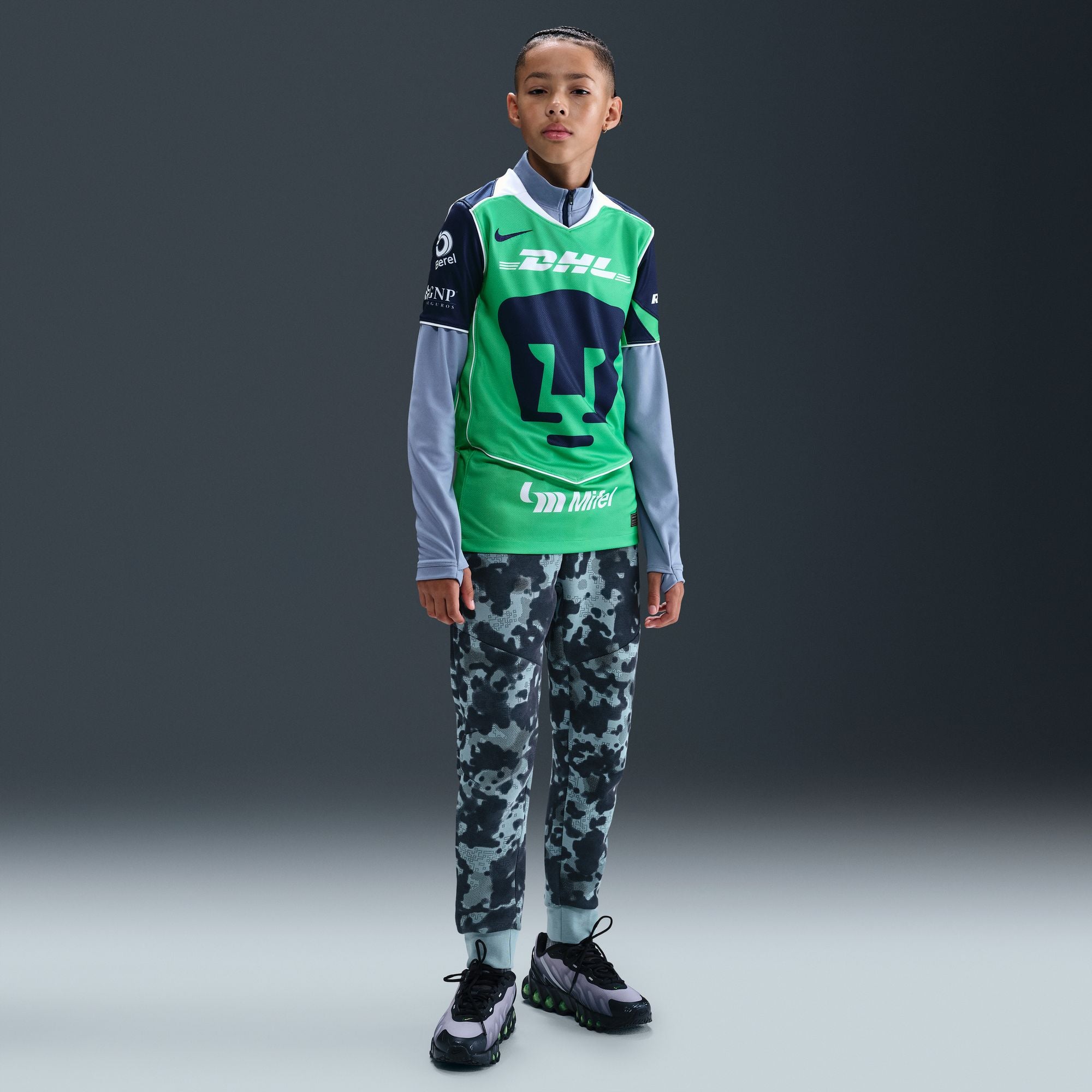 Nike Pumas UNAM 2025/26 Stadium Third Youth Dri-FIT Total 90 Soccer Replica Jersey