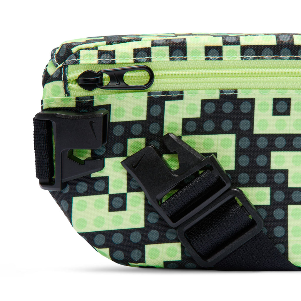 Nike x LEGO® Collection Waistpack (3L)