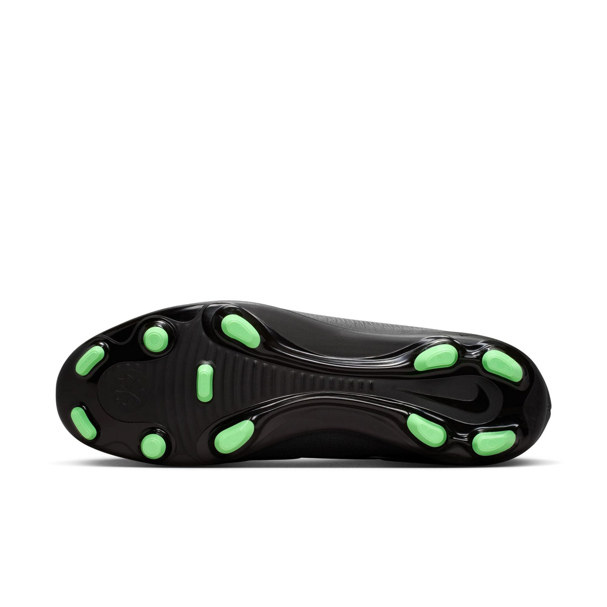 Nike Mercurial Vapor 17 Club Multi-Ground Soccer Cleats – Black / Illusion Green – outsole view
