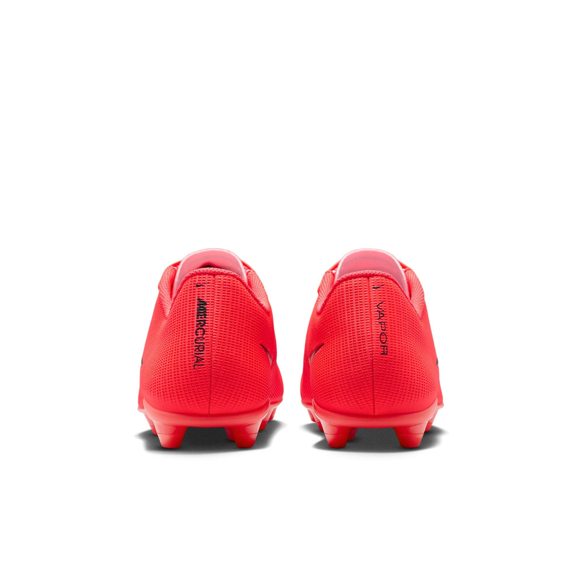 Nike Mercurial Vapor 17 Club Multi-Ground Soccer Cleats – Bright Crimson / Blur – heel view
