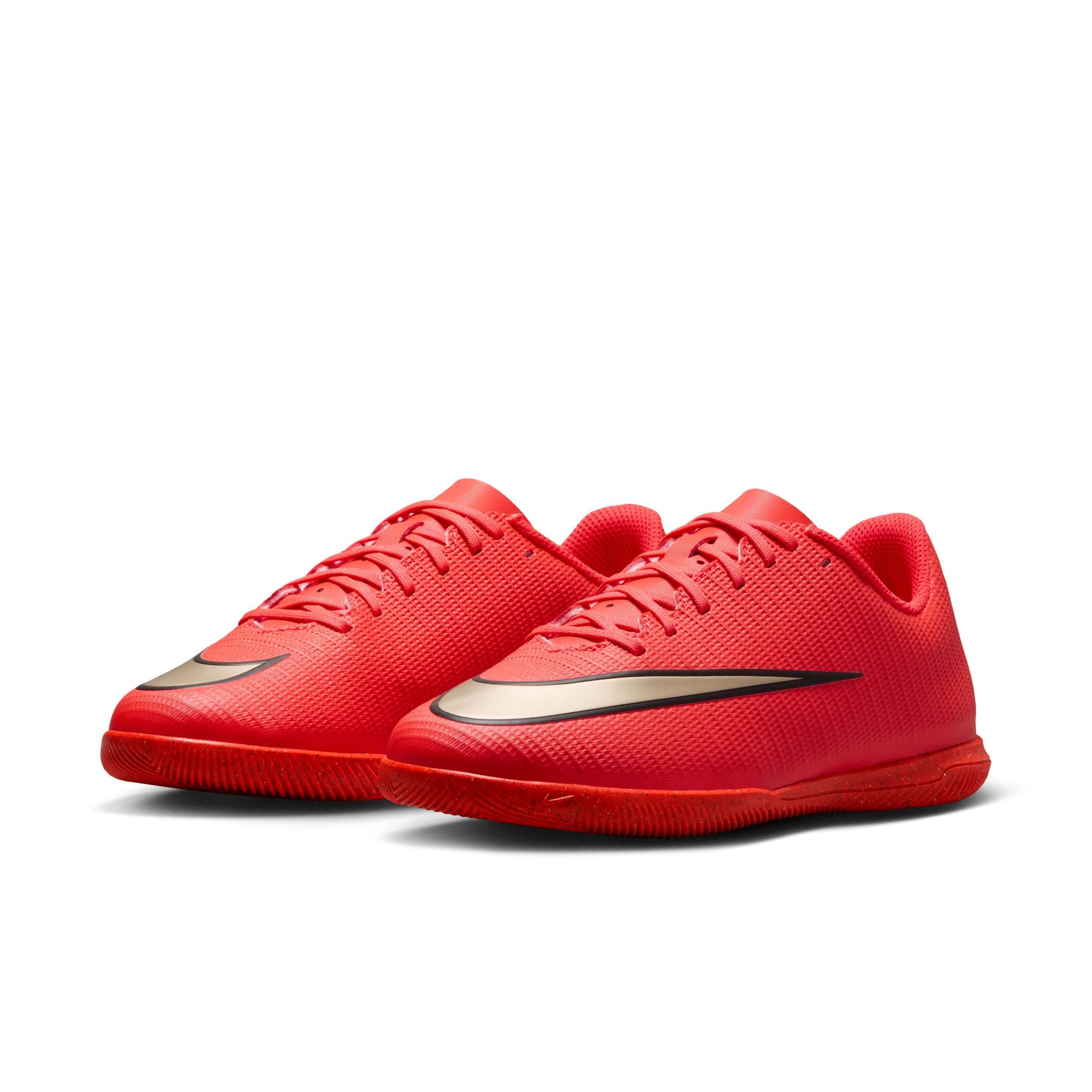 Nike Jr. Mercurial Vapor 17 Club Big Kids' Indoor/Court Low-Top Soccer Shoes