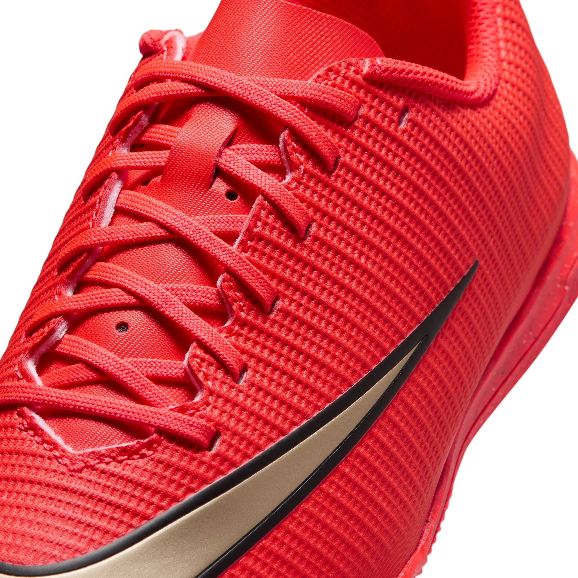 Nike Jr. Mercurial Vapor 17 Club Big Kids' Indoor/Court Low-Top Soccer Shoes