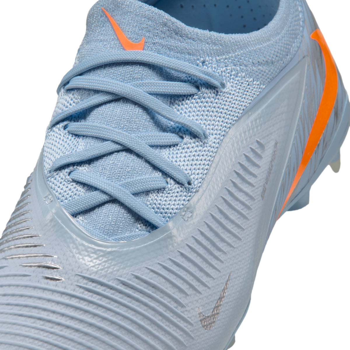 Nike United Jr. Phantom 6 Low Pro Big Kids' Multi-Ground Soccer Cleats