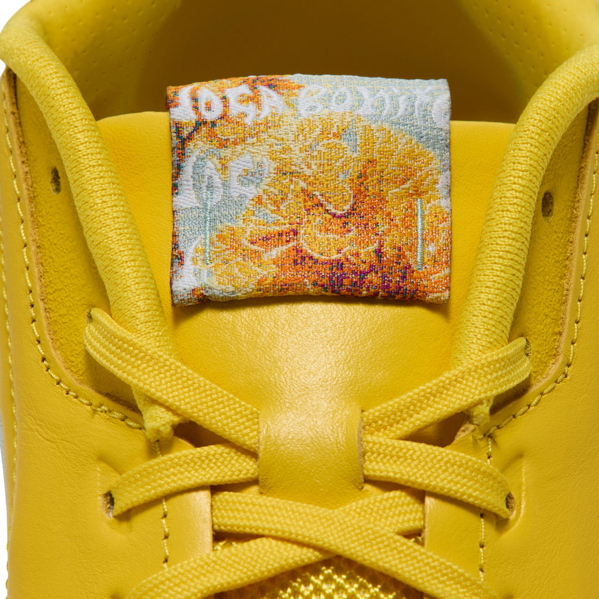Nike Tiempo Streetgato "Joga Bonito" Indoor Soccer Shoes – Chrome Yellow, Joga Bonito tongue artwork — IQ8057-700