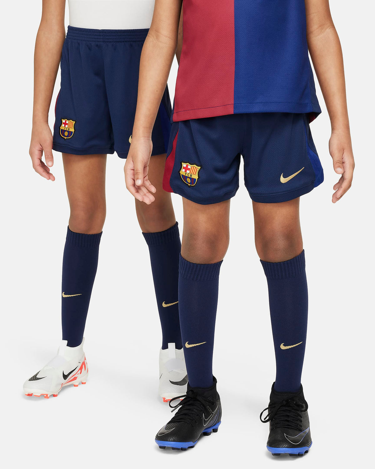 Maillot FC Barcelone 2025/2026 - Lamine Yamal 10 (Taille M) (Neuf avec Maillot FC Barcelone 2025/2026 - Lamine Yamal 10 (Taille M) (Neuf avec