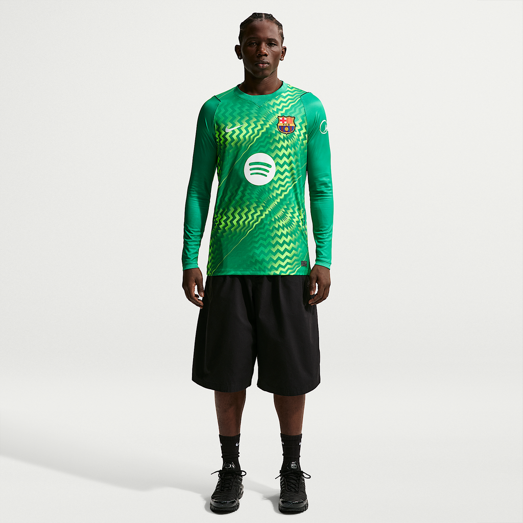 FC Barcelona 2026/27 Stadium Goalkeeper Men's Nike Dri-FIT Soccer Replica Jersey — Stadium Green, full front — II1997-324