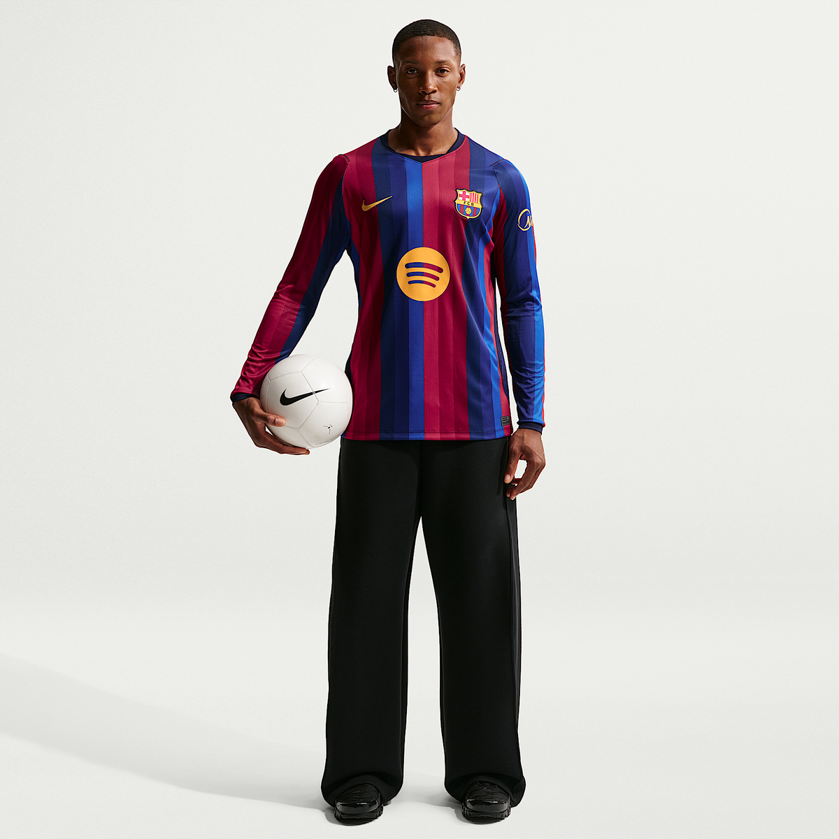 FC Barcelona 2026/27 Stadium Home Men's Nike Dri-FIT Soccer Replica Long-Sleeve Jersey — Deep Garnet and Blue Void, full front — IR0044-683