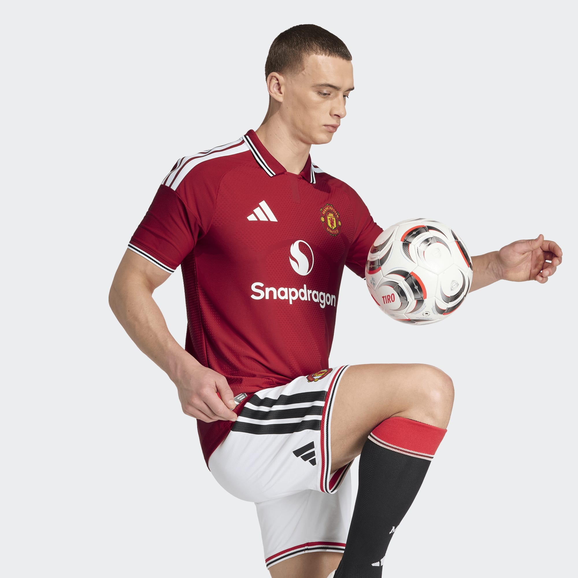 adidas MANCHESTER UNITED 26/27 HOME JERSEY AUTHENTIC