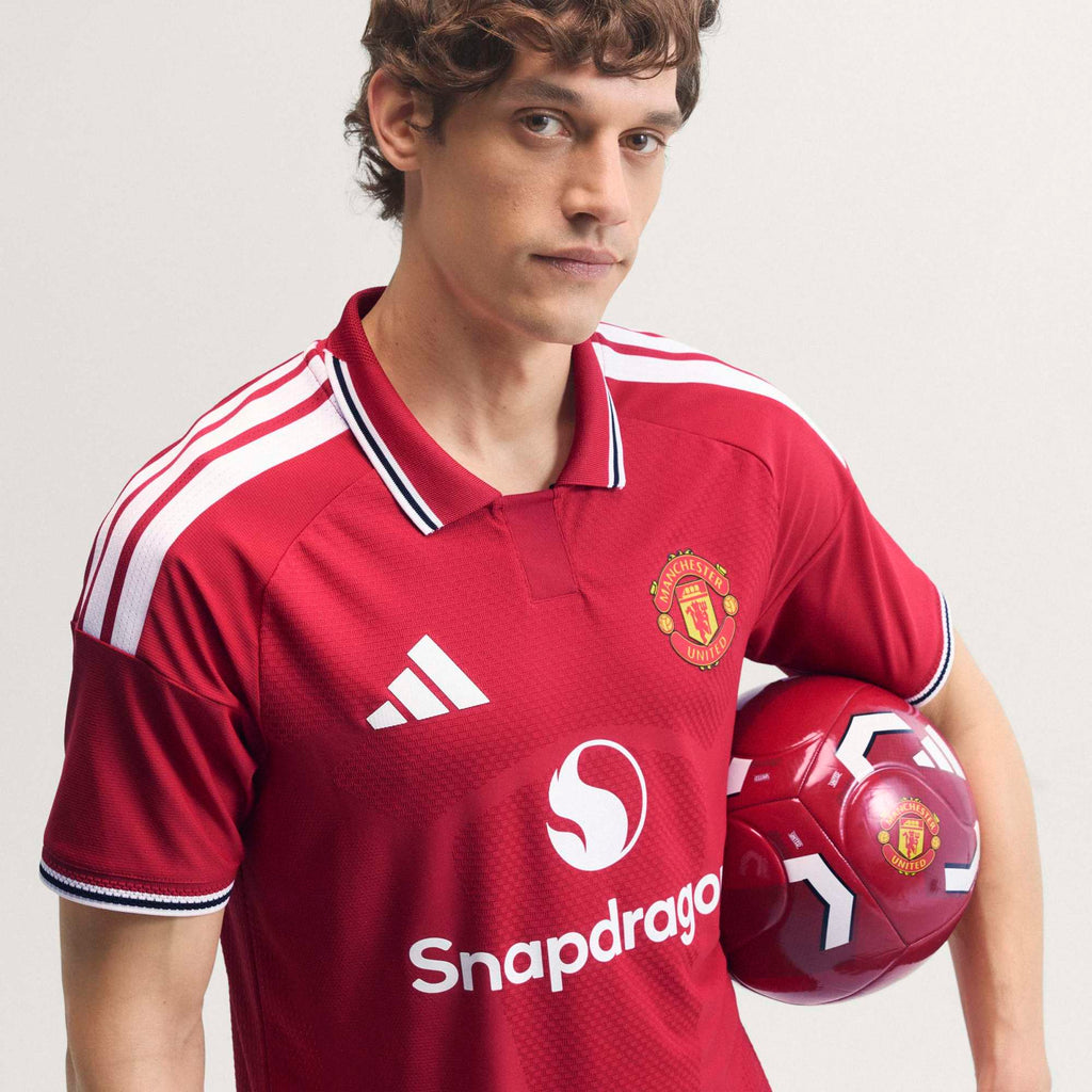 adidas MANCHESTER UNITED 26/27 HOME JERSEY AUTHENTIC