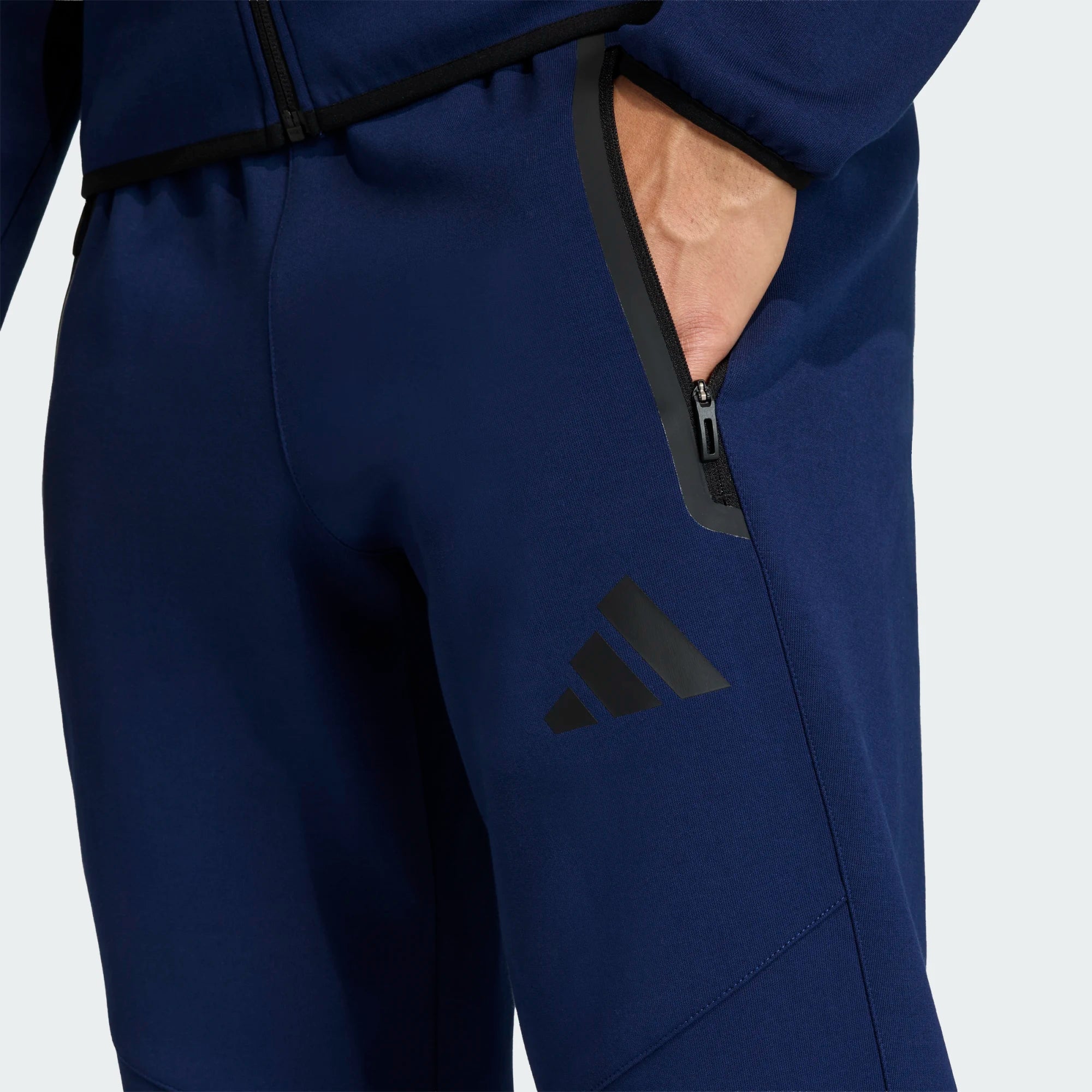 Tiro Travel Sweat Pants