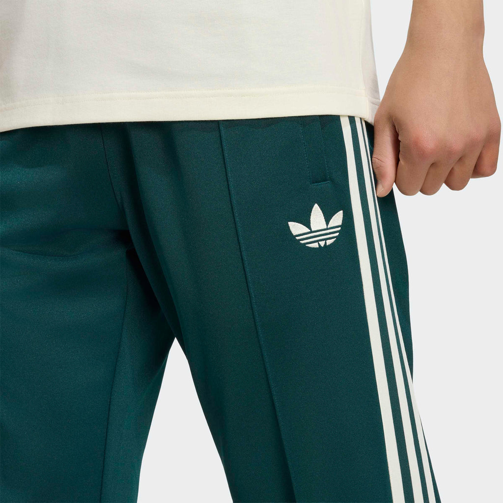adidas Real Madrid Originals Track Pants – model Detail View 2