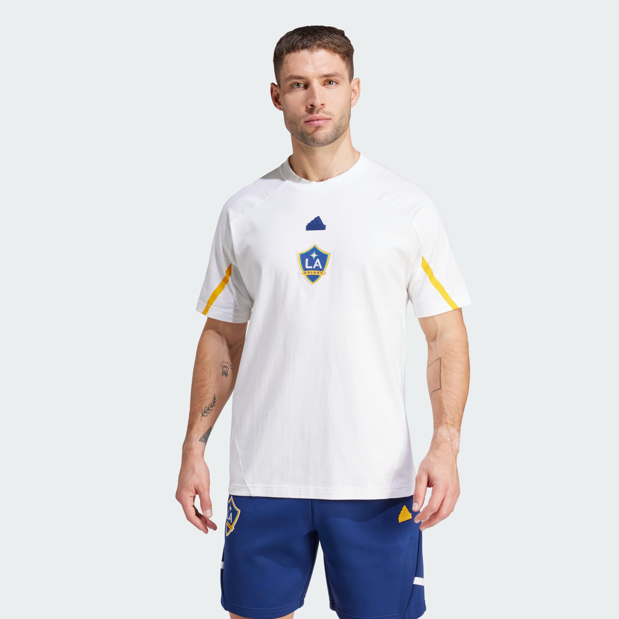 adidas LA GALAXY DESIGNED FOR GAMEDAY TRAVEL TEE