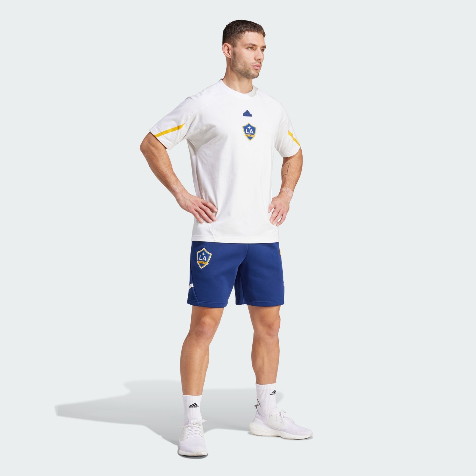 adidas LA GALAXY DESIGNED FOR GAMEDAY TRAVEL TEE