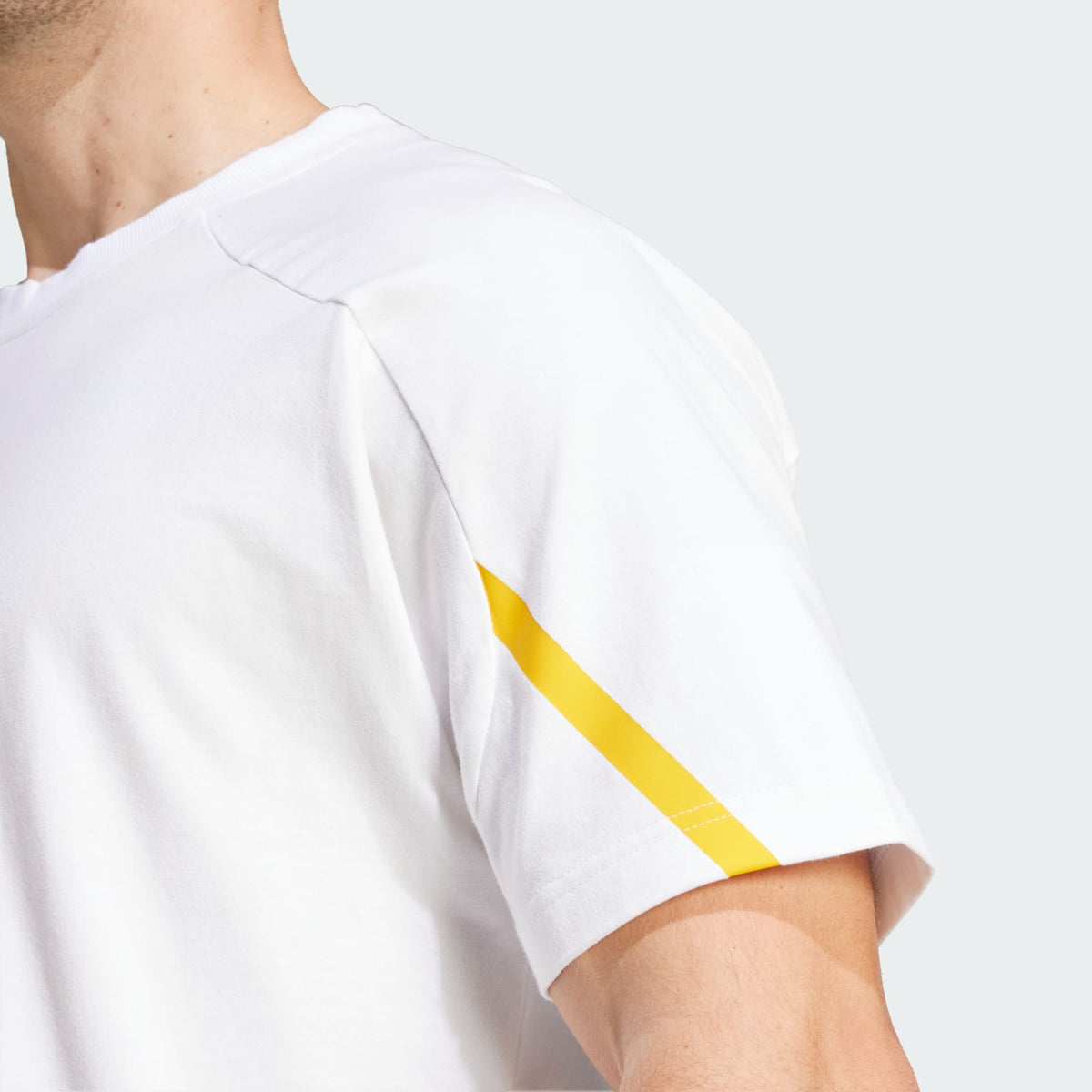 adidas LA GALAXY DESIGNED FOR GAMEDAY TRAVEL TEE